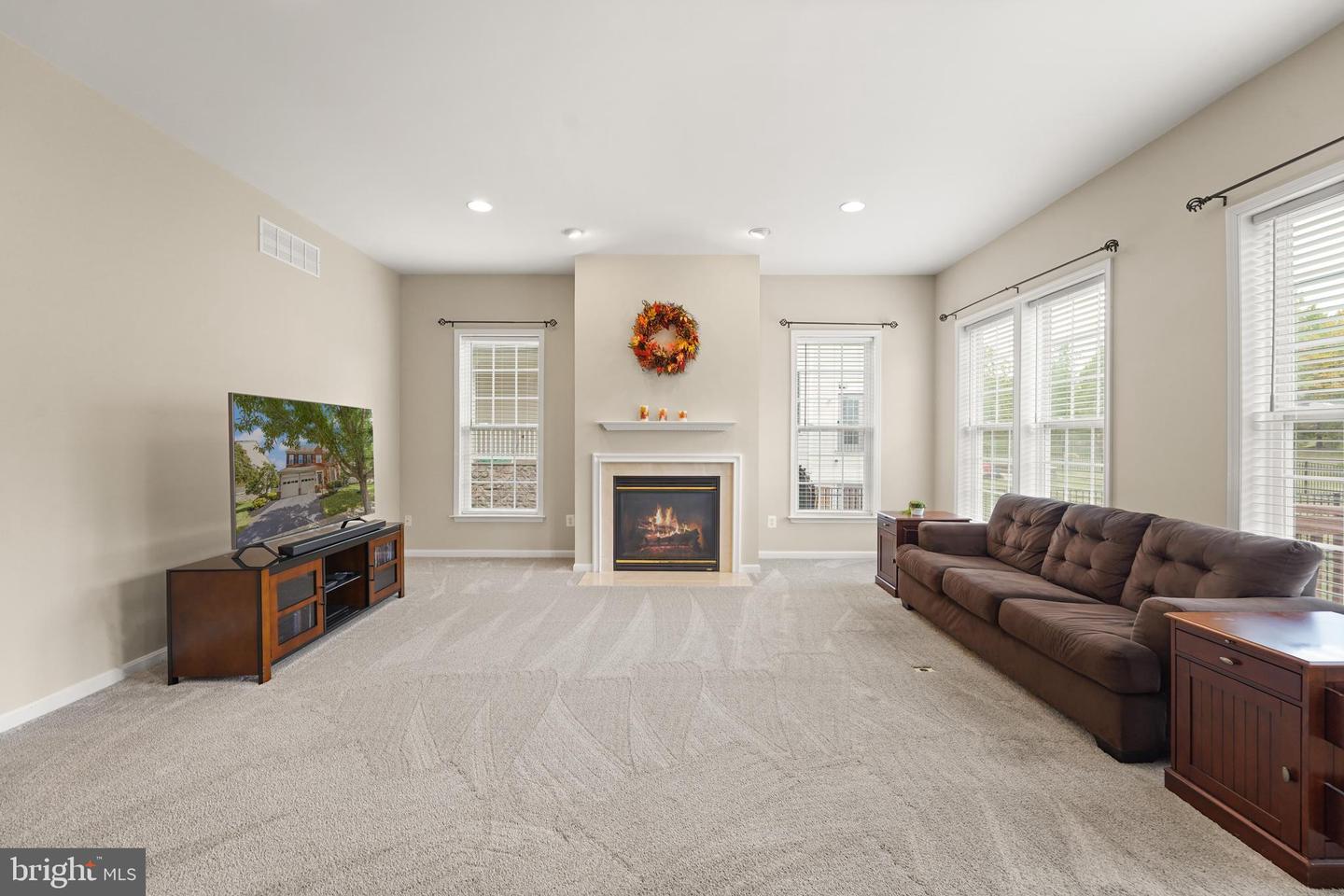 19296 CREEK FIELD CIR, LEESBURG, Virginia 20176, 4 Bedrooms Bedrooms, ,4 BathroomsBathrooms,Residential,For sale,19296 CREEK FIELD CIR,VALO2105796 MLS # VALO2105796 19296 CREEK FIELD CIR, LEESBURG, Virginia 20176, 4 Bedrooms Bedrooms, ,4 BathroomsBathrooms,Residential,For sale,19296 CREEK FIELD CIR,VALO2105796 MLS # VALO2105796