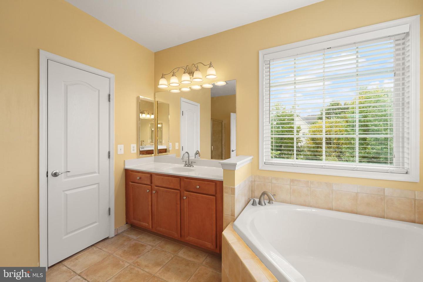 19296 CREEK FIELD CIR, LEESBURG, Virginia 20176, 4 Bedrooms Bedrooms, ,4 BathroomsBathrooms,Residential,For sale,19296 CREEK FIELD CIR,VALO2105796 MLS # VALO2105796 19296 CREEK FIELD CIR, LEESBURG, Virginia 20176, 4 Bedrooms Bedrooms, ,4 BathroomsBathrooms,Residential,For sale,19296 CREEK FIELD CIR,VALO2105796 MLS # VALO2105796