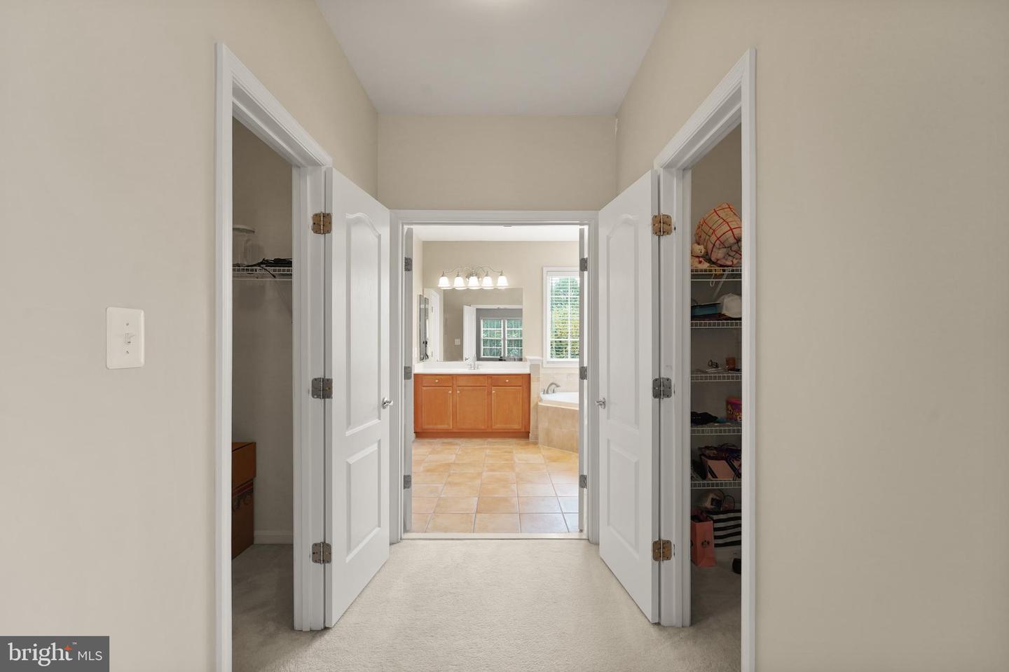 19296 CREEK FIELD CIR, LEESBURG, Virginia 20176, 4 Bedrooms Bedrooms, ,4 BathroomsBathrooms,Residential,For sale,19296 CREEK FIELD CIR,VALO2105796 MLS # VALO2105796 19296 CREEK FIELD CIR, LEESBURG, Virginia 20176, 4 Bedrooms Bedrooms, ,4 BathroomsBathrooms,Residential,For sale,19296 CREEK FIELD CIR,VALO2105796 MLS # VALO2105796