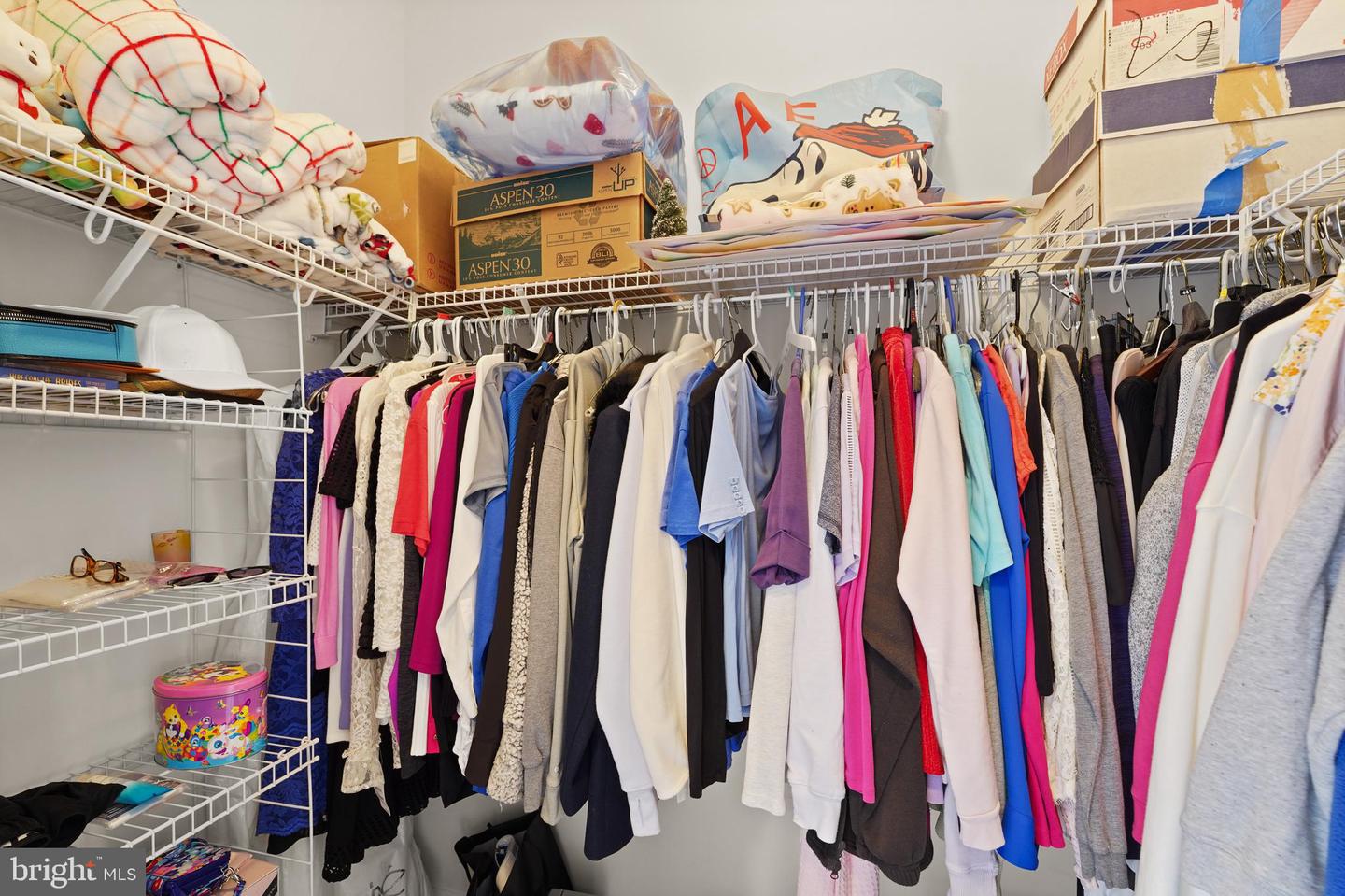 19296 CREEK FIELD CIR, LEESBURG, Virginia 20176, 4 Bedrooms Bedrooms, ,4 BathroomsBathrooms,Residential,For sale,19296 CREEK FIELD CIR,VALO2105796 MLS # VALO2105796 19296 CREEK FIELD CIR, LEESBURG, Virginia 20176, 4 Bedrooms Bedrooms, ,4 BathroomsBathrooms,Residential,For sale,19296 CREEK FIELD CIR,VALO2105796 MLS # VALO2105796