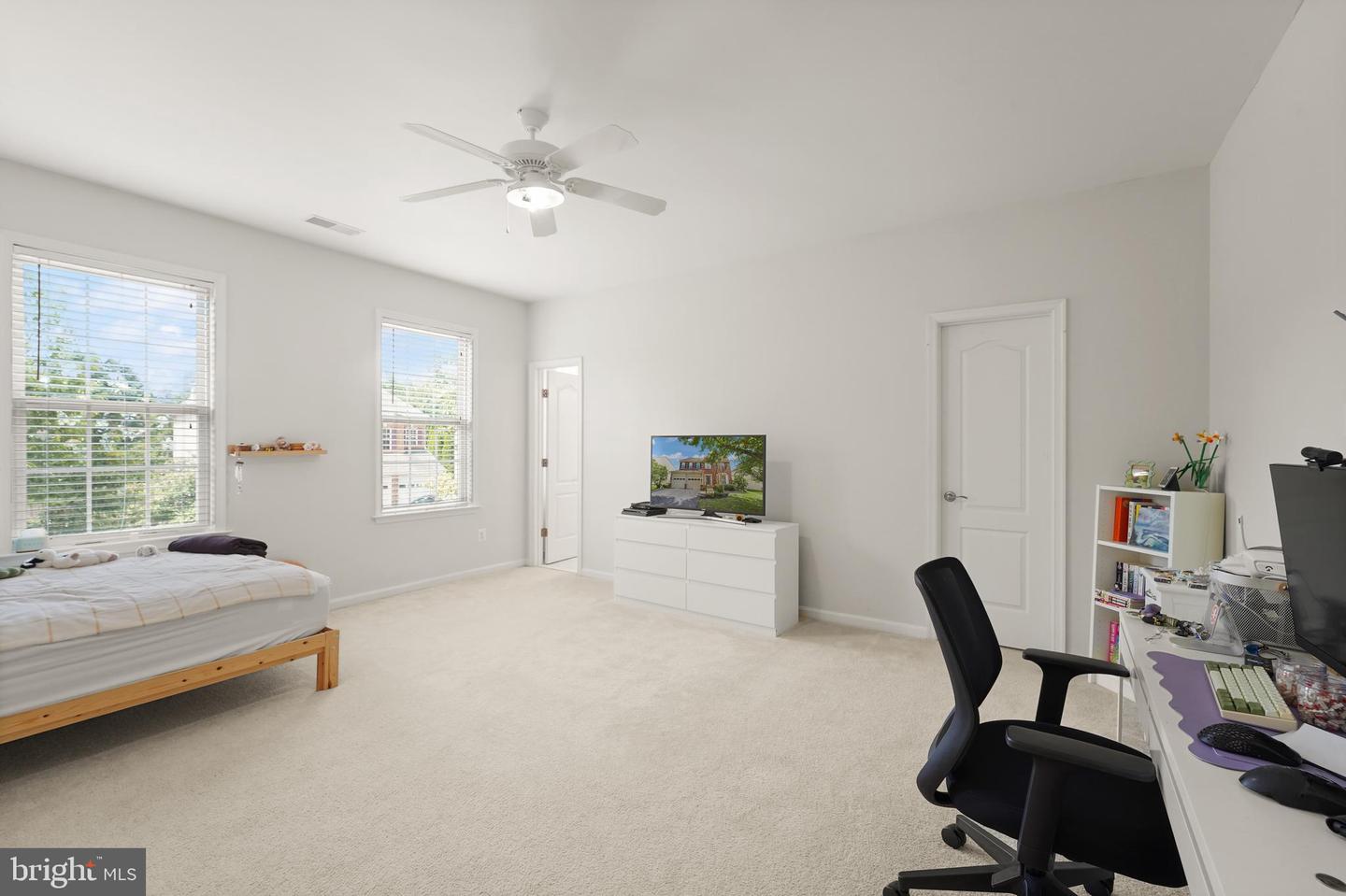 19296 CREEK FIELD CIR, LEESBURG, Virginia 20176, 4 Bedrooms Bedrooms, ,4 BathroomsBathrooms,Residential,For sale,19296 CREEK FIELD CIR,VALO2105796 MLS # VALO2105796 19296 CREEK FIELD CIR, LEESBURG, Virginia 20176, 4 Bedrooms Bedrooms, ,4 BathroomsBathrooms,Residential,For sale,19296 CREEK FIELD CIR,VALO2105796 MLS # VALO2105796