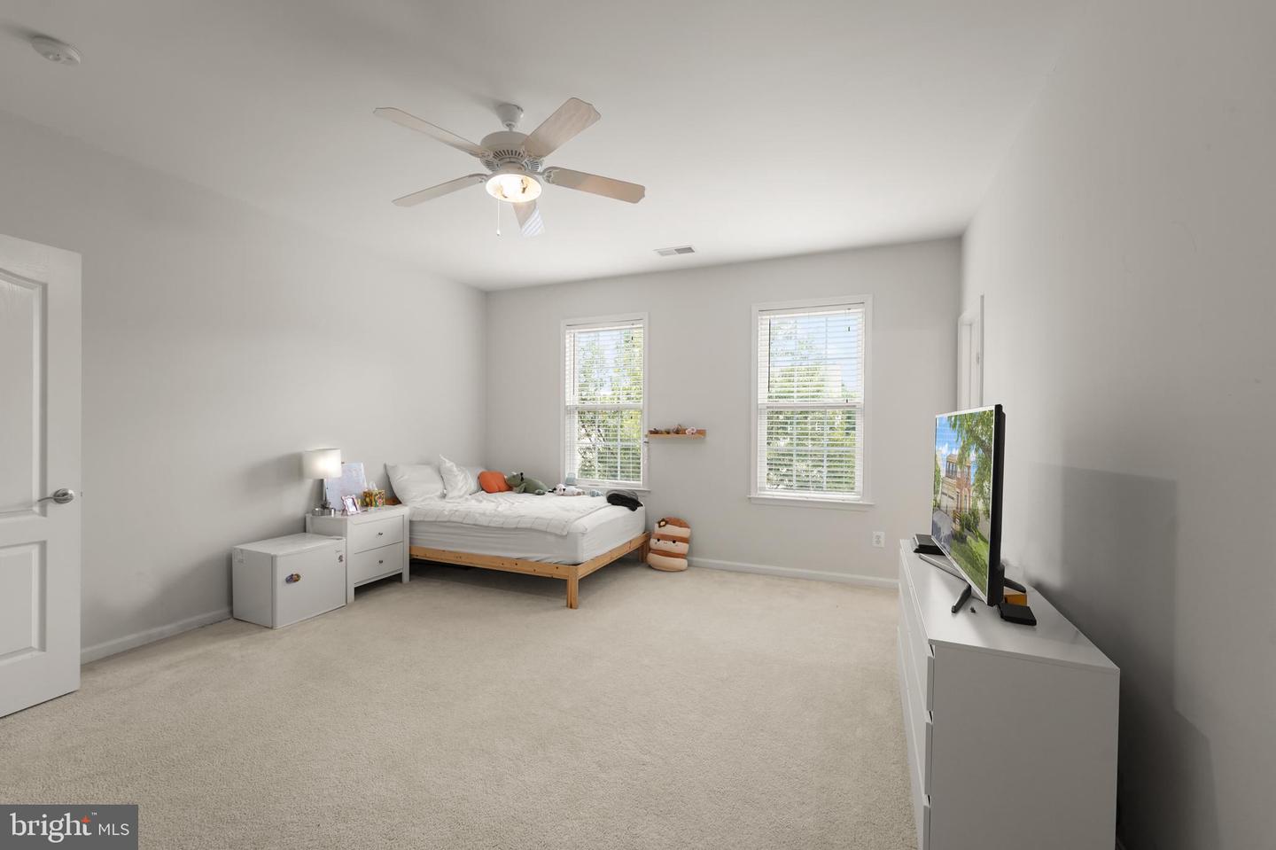 19296 CREEK FIELD CIR, LEESBURG, Virginia 20176, 4 Bedrooms Bedrooms, ,4 BathroomsBathrooms,Residential,For sale,19296 CREEK FIELD CIR,VALO2105796 MLS # VALO2105796 19296 CREEK FIELD CIR, LEESBURG, Virginia 20176, 4 Bedrooms Bedrooms, ,4 BathroomsBathrooms,Residential,For sale,19296 CREEK FIELD CIR,VALO2105796 MLS # VALO2105796