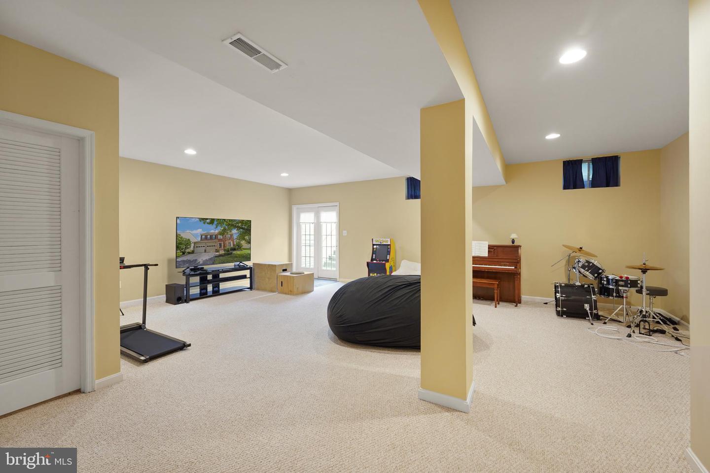 19296 CREEK FIELD CIR, LEESBURG, Virginia 20176, 4 Bedrooms Bedrooms, ,4 BathroomsBathrooms,Residential,For sale,19296 CREEK FIELD CIR,VALO2105796 MLS # VALO2105796 19296 CREEK FIELD CIR, LEESBURG, Virginia 20176, 4 Bedrooms Bedrooms, ,4 BathroomsBathrooms,Residential,For sale,19296 CREEK FIELD CIR,VALO2105796 MLS # VALO2105796