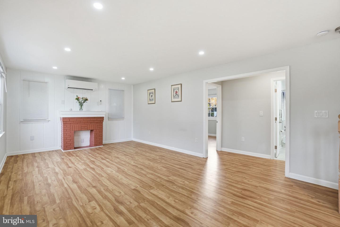 3421 MEMORIAL ST, ALEXANDRIA, Virginia 22306, 3 Bedrooms Bedrooms, ,2 BathroomsBathrooms,Residential,For sale,3421 MEMORIAL ST,VAFX2264914 MLS # VAFX2264914