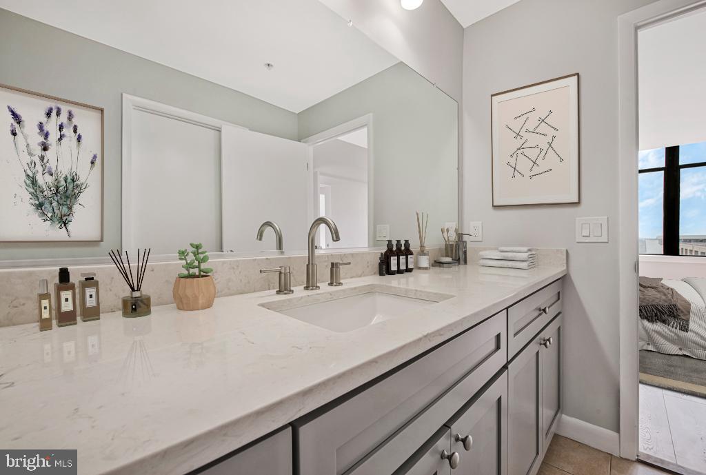 400 MASSACHUSETTS AVE NW #1322, WASHINGTON, District Of Columbia 20001, 1 Bedroom Bedrooms, ,1 BathroomBathrooms,Residential,For sale,400 MASSACHUSETTS AVE NW #1322,DCDC2221884 MLS # DCDC2221884