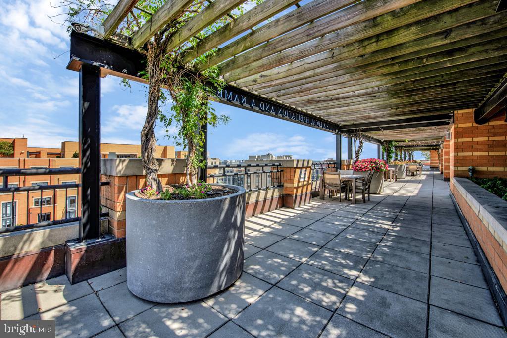 400 MASSACHUSETTS AVE NW #1322, WASHINGTON, District Of Columbia 20001, 1 Bedroom Bedrooms, ,1 BathroomBathrooms,Residential,For sale,400 MASSACHUSETTS AVE NW #1322,DCDC2221884 MLS # DCDC2221884