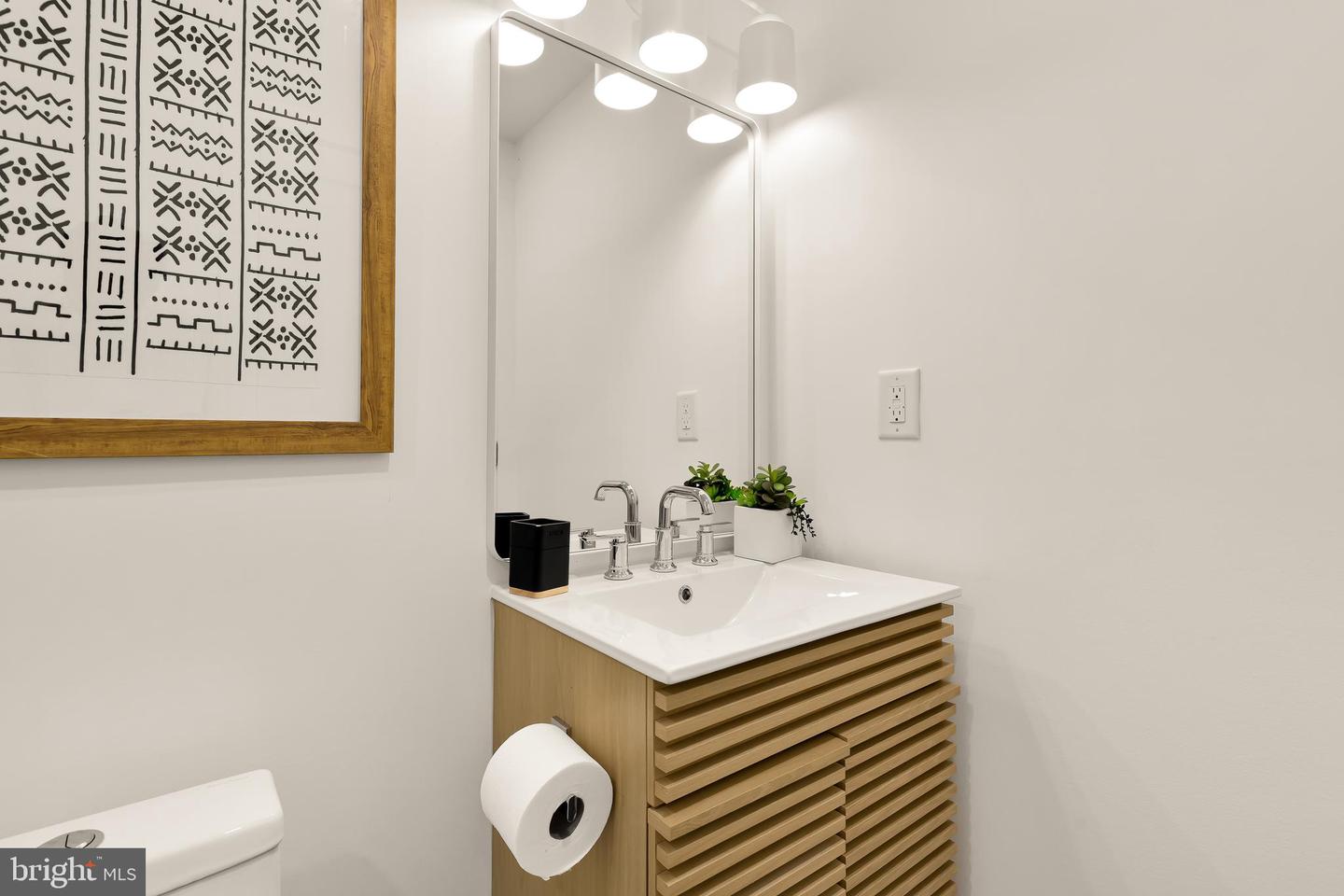 1205 10TH ST NW, WASHINGTON, District Of Columbia 20001, 4 Bedrooms Bedrooms, ,3 BathroomsBathrooms,Residential,For sale,1205 10TH ST NW,DCDC2222208 MLS # DCDC2222208