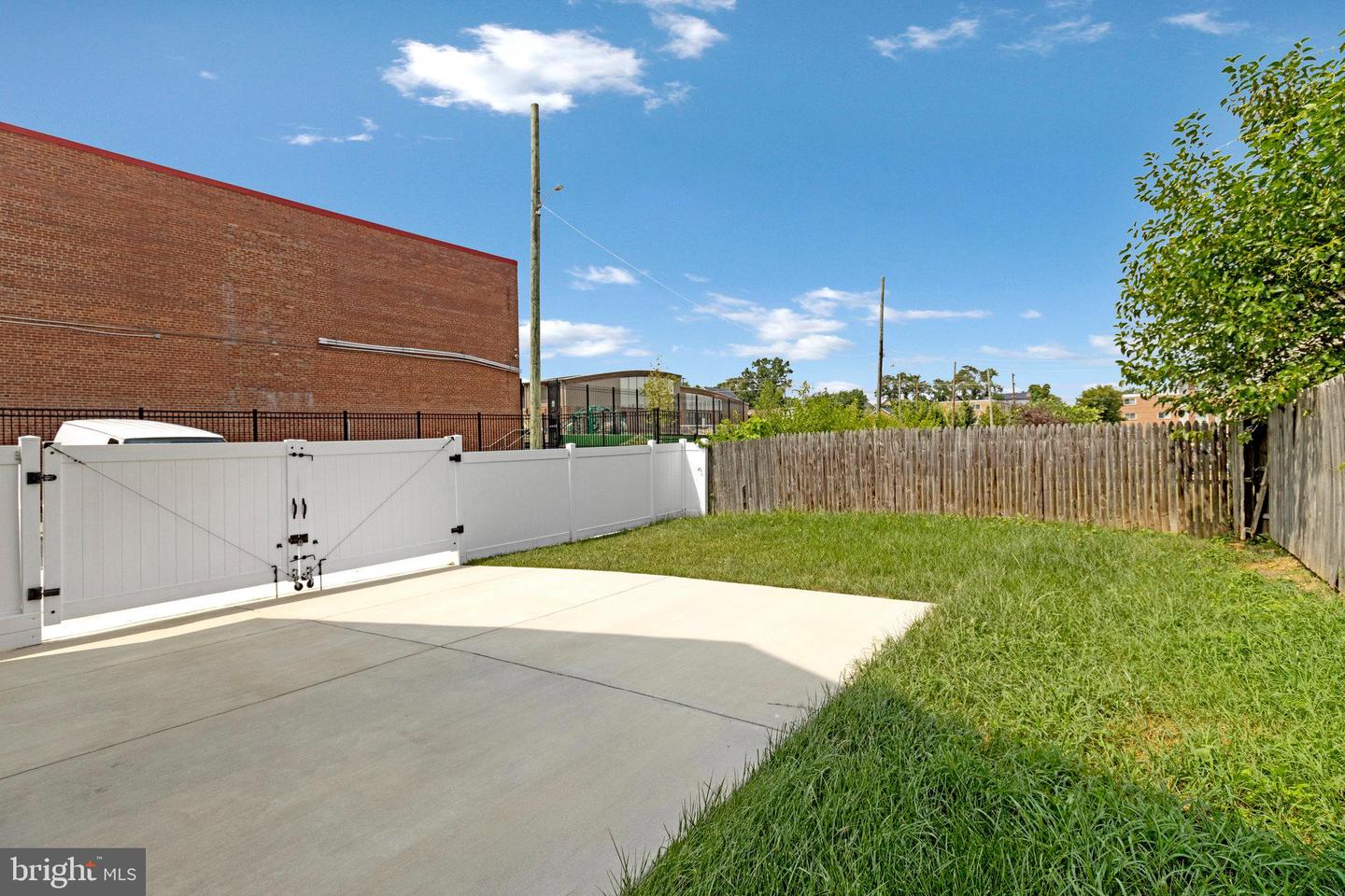 5332 D ST SE, WASHINGTON, District Of Columbia 20019, 4 Bedrooms Bedrooms, ,3 BathroomsBathrooms,Residential,For sale,5332 D ST SE,DCDC2223900 MLS # DCDC2223900