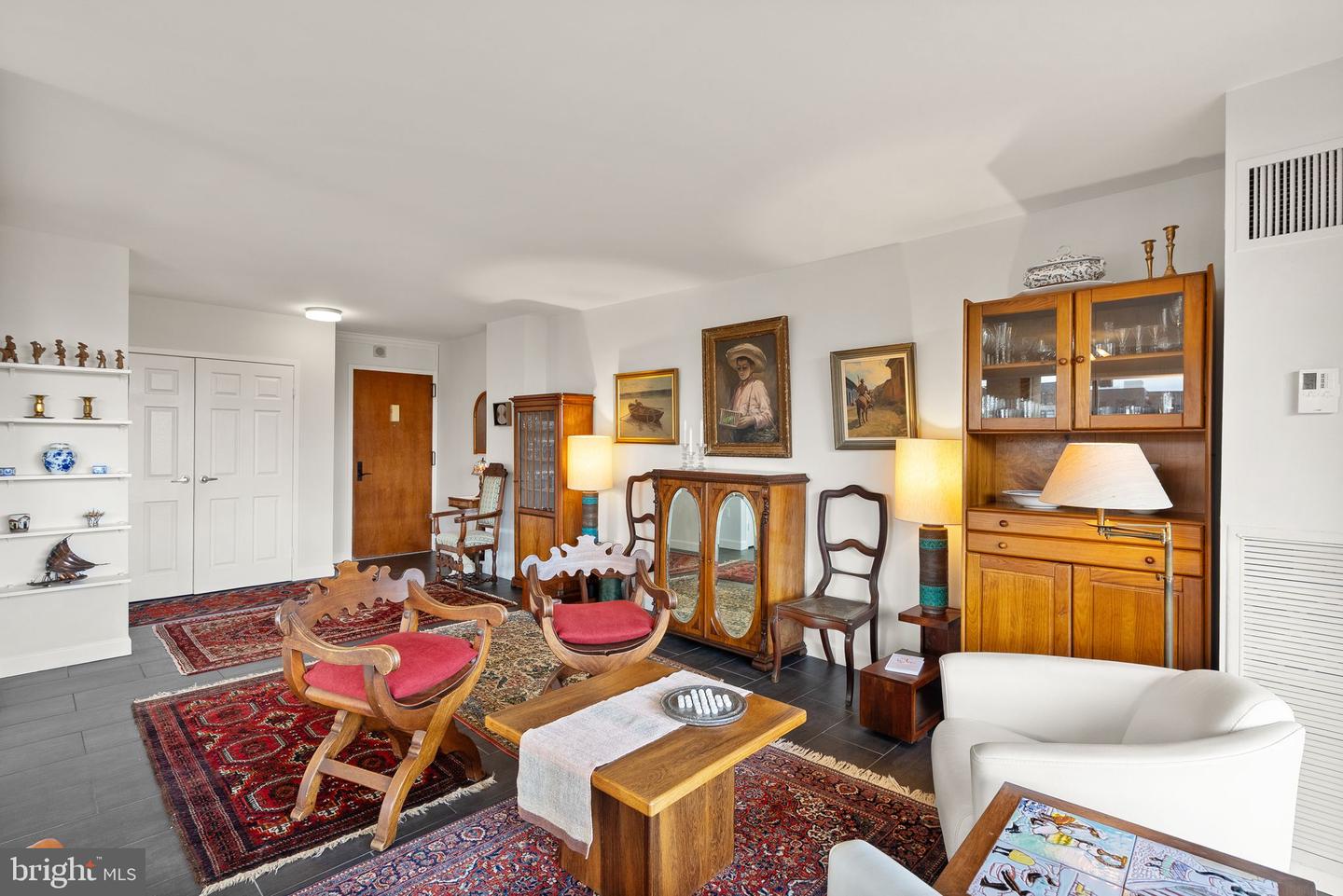 400 MADISON ST #409, ALEXANDRIA, Virginia 22314, 2 Bedrooms Bedrooms, ,2 BathroomsBathrooms,Residential,For sale,400 MADISON ST #409,VAAX2050298 MLS # VAAX2050298