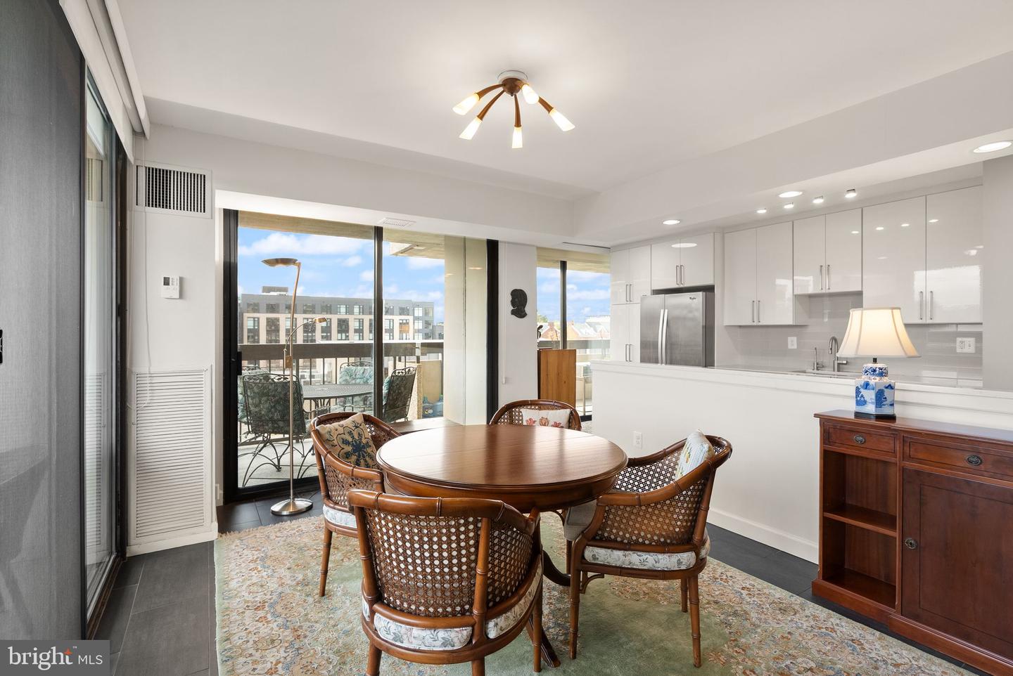 400 MADISON ST #409, ALEXANDRIA, Virginia 22314, 2 Bedrooms Bedrooms, ,2 BathroomsBathrooms,Residential,For sale,400 MADISON ST #409,VAAX2050298 MLS # VAAX2050298