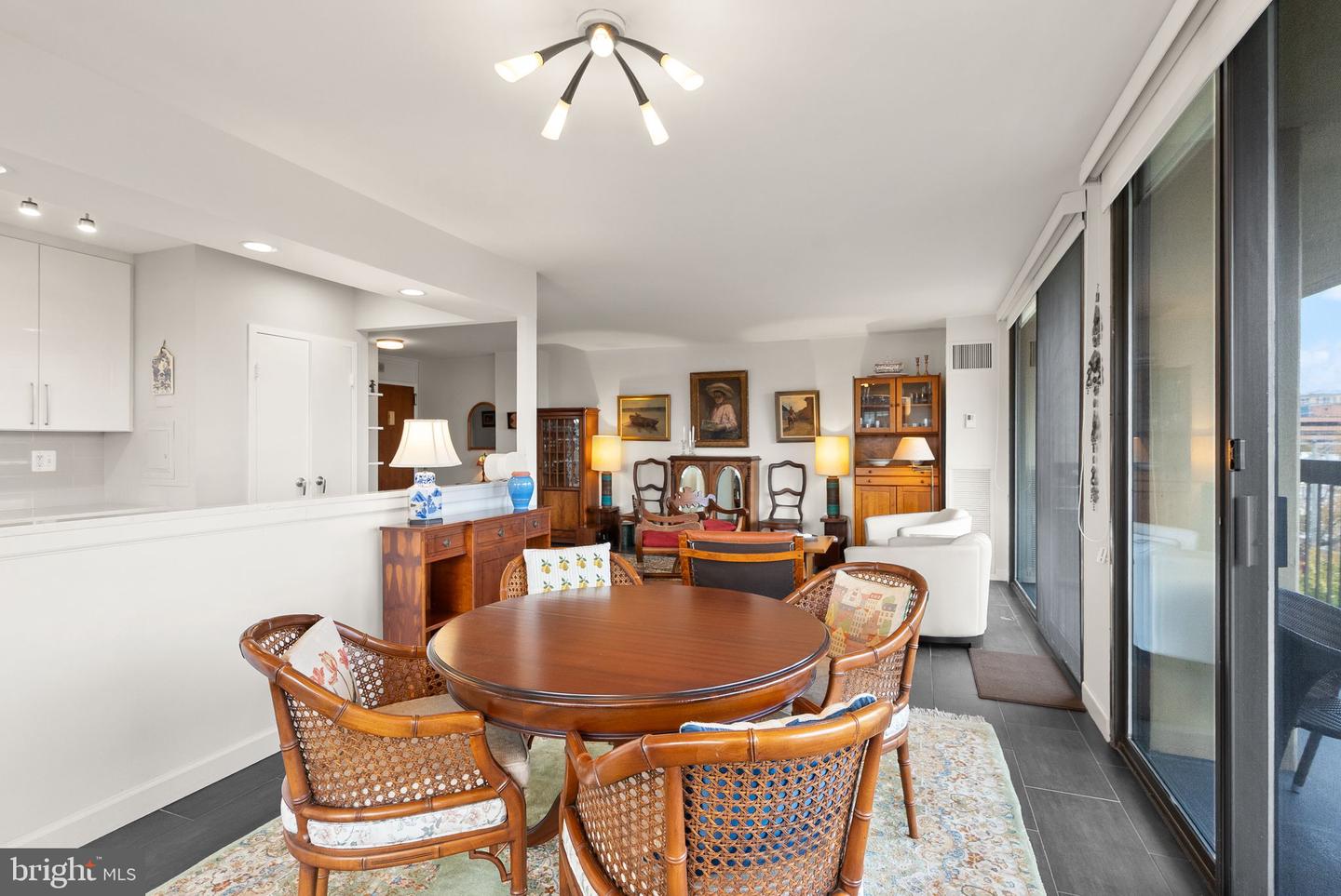 400 MADISON ST #409, ALEXANDRIA, Virginia 22314, 2 Bedrooms Bedrooms, ,2 BathroomsBathrooms,Residential,For sale,400 MADISON ST #409,VAAX2050298 MLS # VAAX2050298