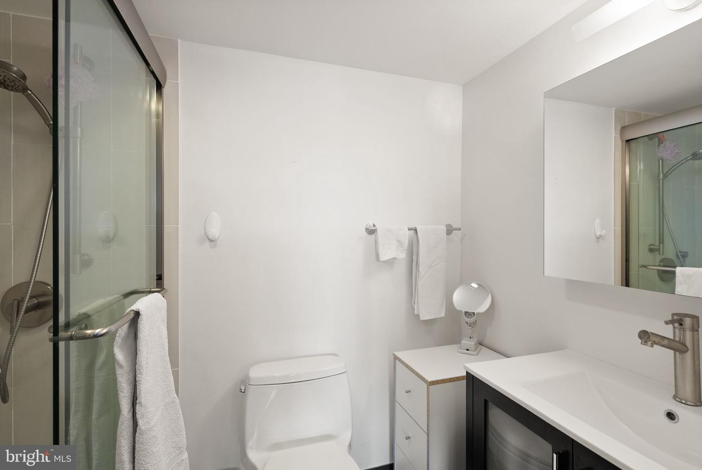 400 MADISON ST #409, ALEXANDRIA, Virginia 22314, 2 Bedrooms Bedrooms, ,2 BathroomsBathrooms,Residential,For sale,400 MADISON ST #409,VAAX2050298 MLS # VAAX2050298