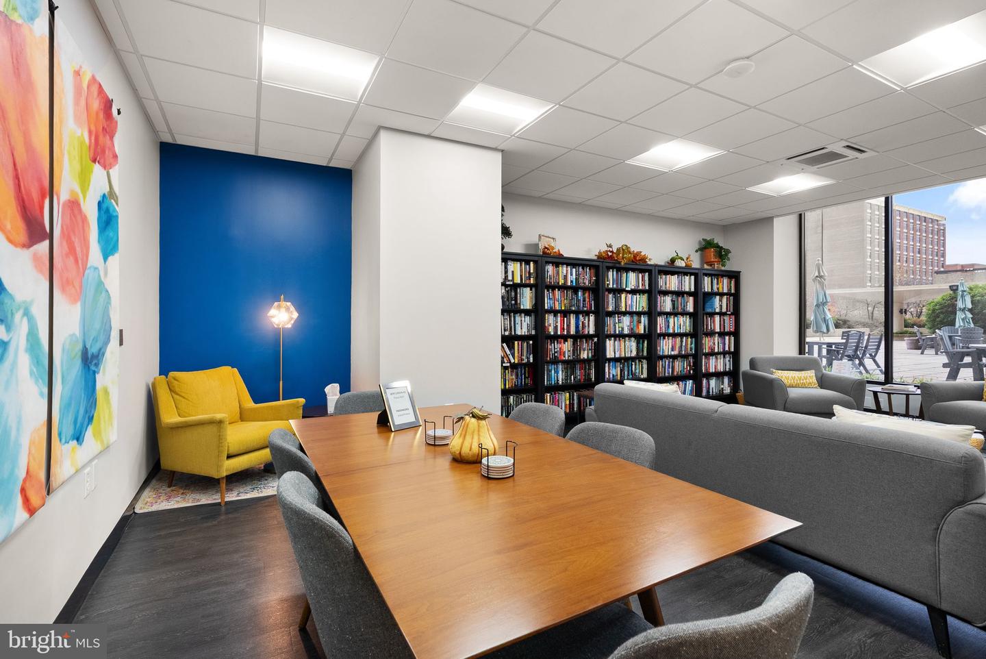 400 MADISON ST #409, ALEXANDRIA, Virginia 22314, 2 Bedrooms Bedrooms, ,2 BathroomsBathrooms,Residential,For sale,400 MADISON ST #409,VAAX2050298 MLS # VAAX2050298