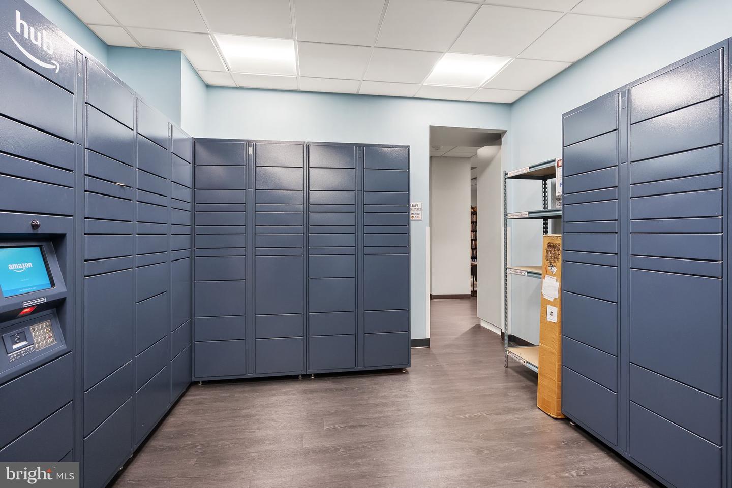 400 MADISON ST #409, ALEXANDRIA, Virginia 22314, 2 Bedrooms Bedrooms, ,2 BathroomsBathrooms,Residential,For sale,400 MADISON ST #409,VAAX2050298 MLS # VAAX2050298