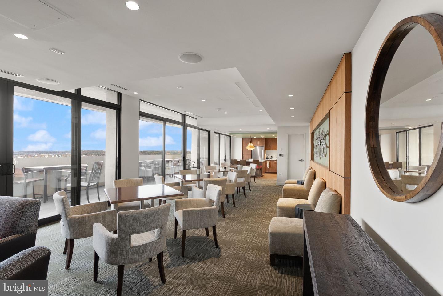 400 MADISON ST #409, ALEXANDRIA, Virginia 22314, 2 Bedrooms Bedrooms, ,2 BathroomsBathrooms,Residential,For sale,400 MADISON ST #409,VAAX2050298 MLS # VAAX2050298