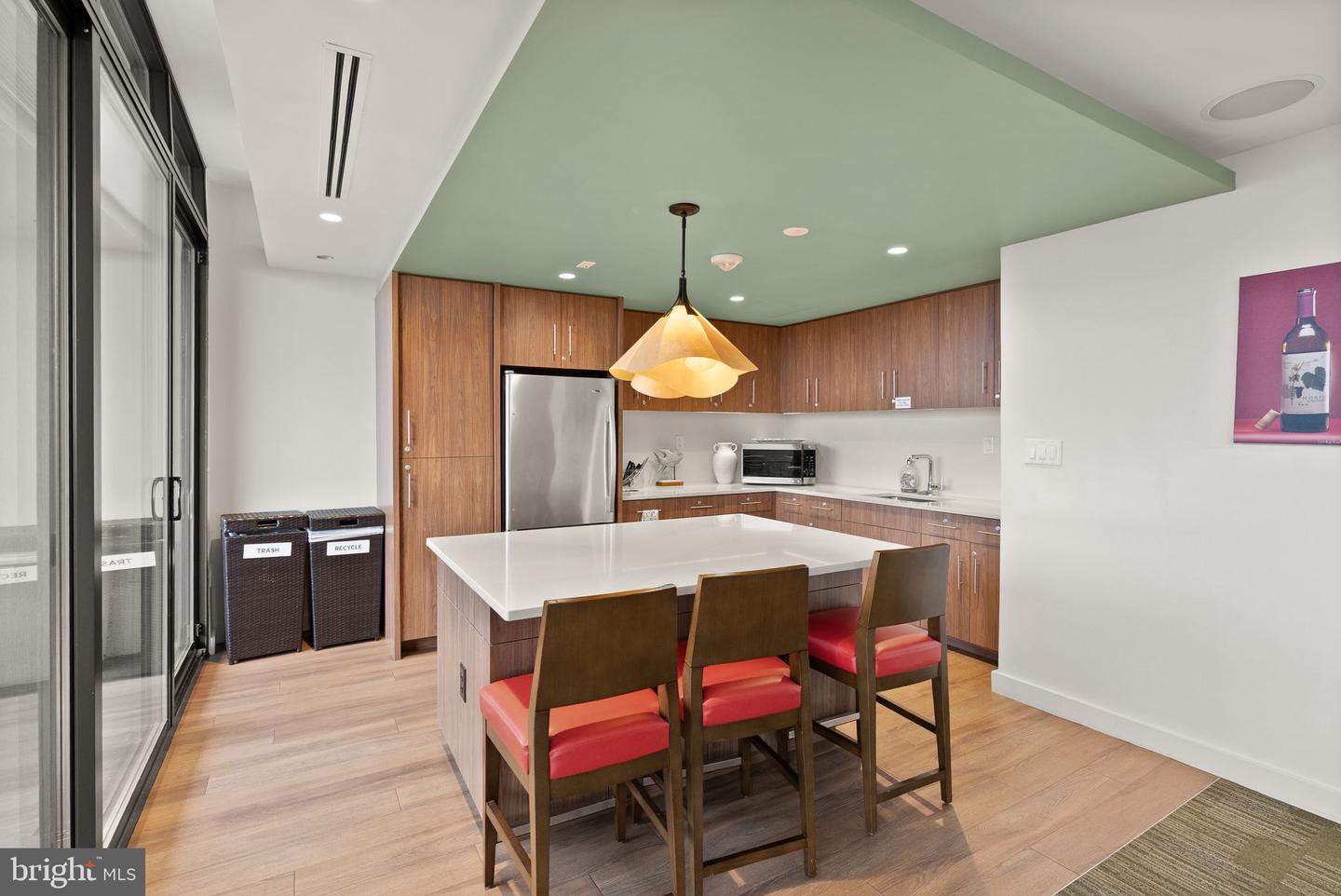 400 MADISON ST #409, ALEXANDRIA, Virginia 22314, 2 Bedrooms Bedrooms, ,2 BathroomsBathrooms,Residential,For sale,400 MADISON ST #409,VAAX2050298 MLS # VAAX2050298