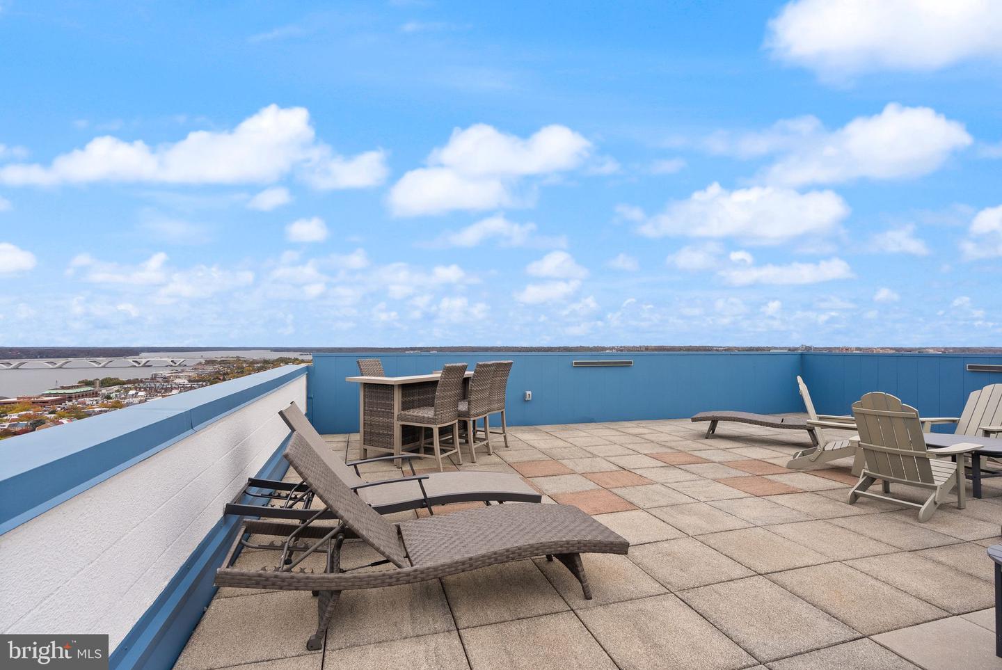 400 MADISON ST #409, ALEXANDRIA, Virginia 22314, 2 Bedrooms Bedrooms, ,2 BathroomsBathrooms,Residential,For sale,400 MADISON ST #409,VAAX2050298 MLS # VAAX2050298