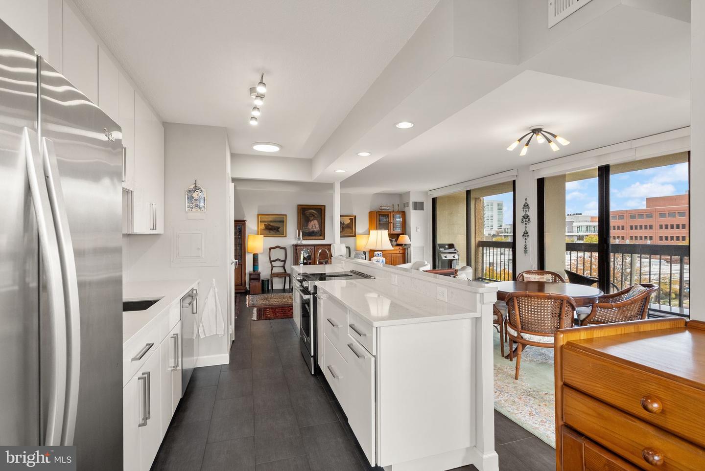 400 MADISON ST #409, ALEXANDRIA, Virginia 22314, 2 Bedrooms Bedrooms, ,2 BathroomsBathrooms,Residential,For sale,400 MADISON ST #409,VAAX2050298 MLS # VAAX2050298