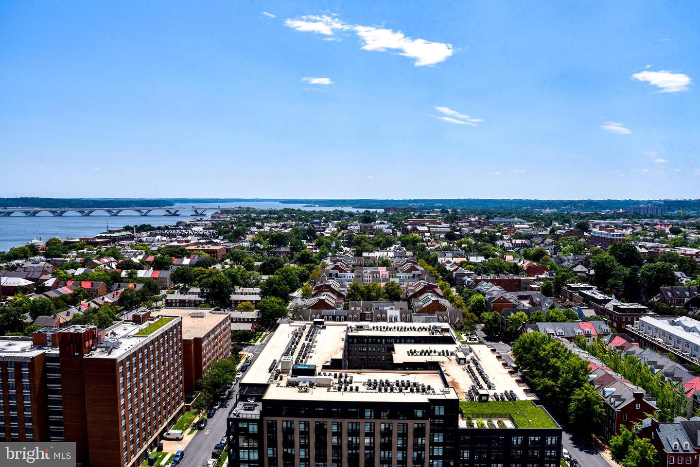 400 MADISON ST #409, ALEXANDRIA, Virginia 22314, 2 Bedrooms Bedrooms, ,2 BathroomsBathrooms,Residential,For sale,400 MADISON ST #409,VAAX2050298 MLS # VAAX2050298