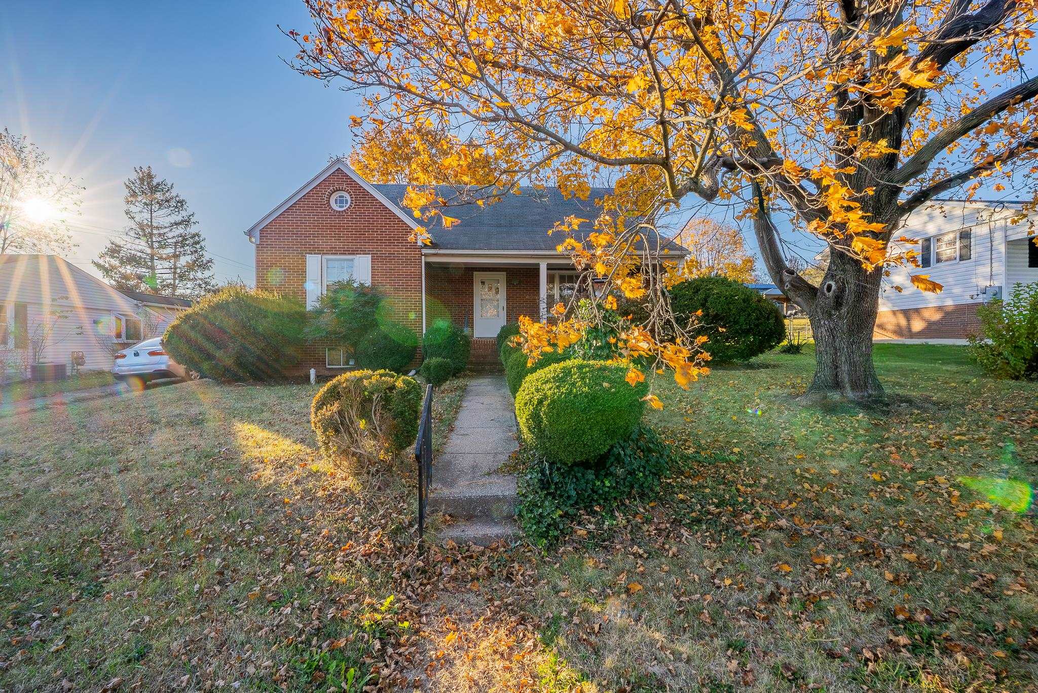 625 N WILLOW ST, HARRISONBURG, Virginia 22802, 3 Bedrooms Bedrooms, ,1 BathroomBathrooms,Residential,625 N WILLOW ST,670944 MLS # 670944 625 N WILLOW ST, HARRISONBURG, Virginia 22802, 3 Bedrooms Bedrooms, ,1 BathroomBathrooms,Residential,625 N WILLOW ST,670944 MLS # 670944