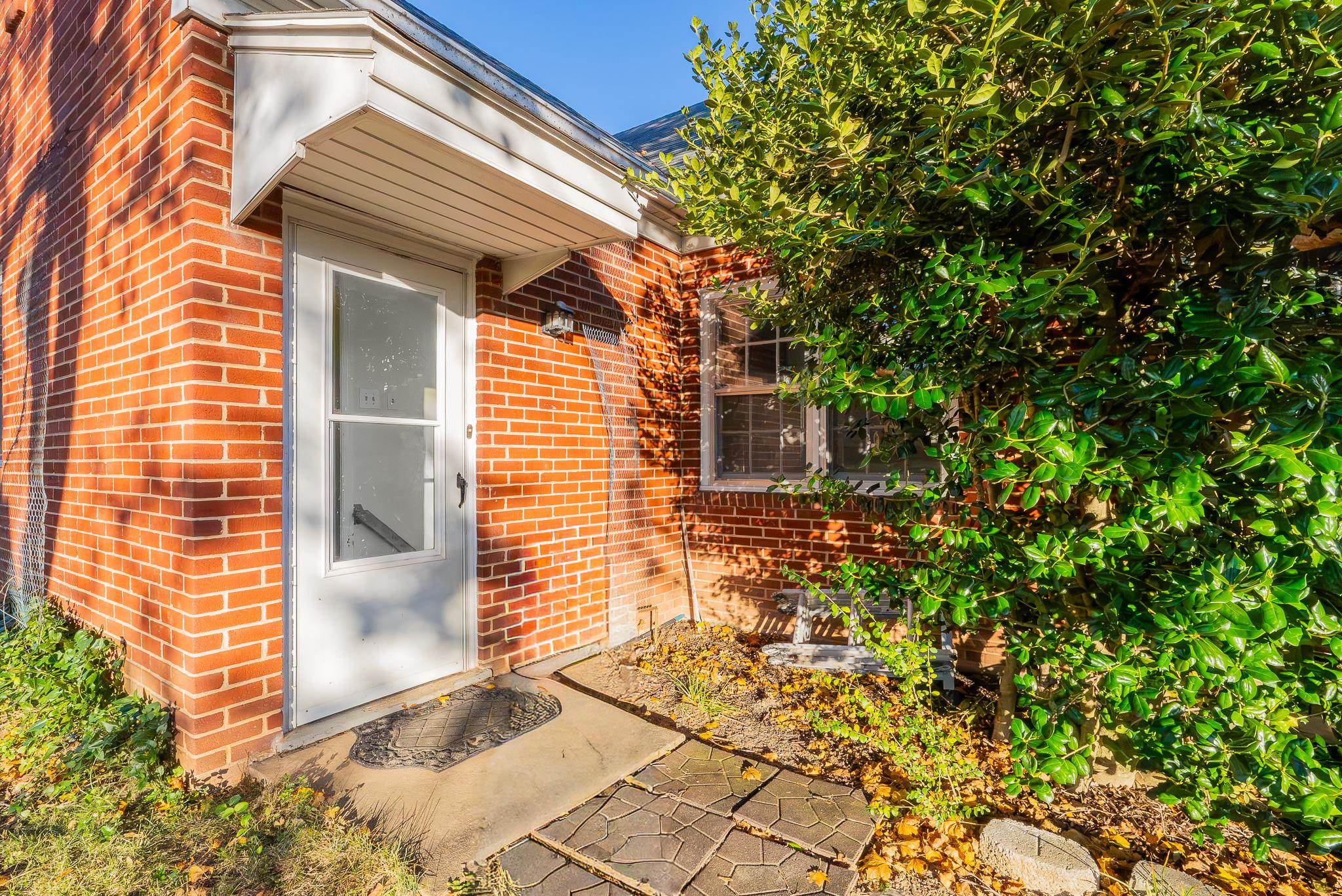 625 N WILLOW ST, HARRISONBURG, Virginia 22802, 3 Bedrooms Bedrooms, ,1 BathroomBathrooms,Residential,625 N WILLOW ST,670944 MLS # 670944 625 N WILLOW ST, HARRISONBURG, Virginia 22802, 3 Bedrooms Bedrooms, ,1 BathroomBathrooms,Residential,625 N WILLOW ST,670944 MLS # 670944