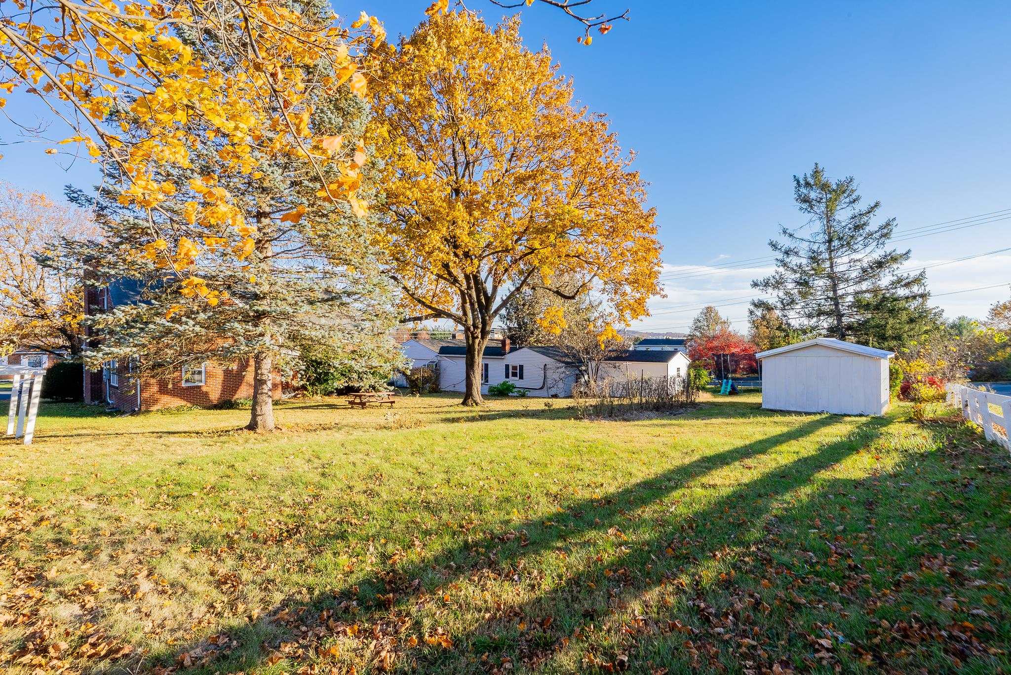 625 N WILLOW ST, HARRISONBURG, Virginia 22802, 3 Bedrooms Bedrooms, ,1 BathroomBathrooms,Residential,625 N WILLOW ST,670944 MLS # 670944 625 N WILLOW ST, HARRISONBURG, Virginia 22802, 3 Bedrooms Bedrooms, ,1 BathroomBathrooms,Residential,625 N WILLOW ST,670944 MLS # 670944