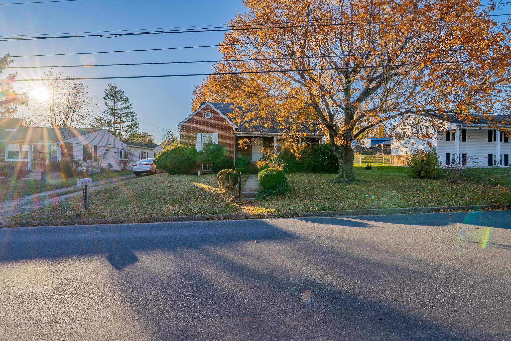 625 N WILLOW ST, HARRISONBURG, Virginia 22802, 3 Bedrooms Bedrooms, ,1 BathroomBathrooms,Residential,625 N WILLOW ST,670944 MLS # 670944 625 N WILLOW ST, HARRISONBURG, Virginia 22802, 3 Bedrooms Bedrooms, ,1 BathroomBathrooms,Residential,625 N WILLOW ST,670944 MLS # 670944