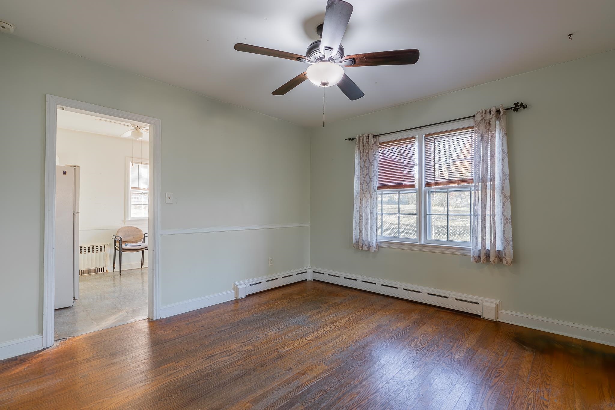 625 N WILLOW ST, HARRISONBURG, Virginia 22802, 3 Bedrooms Bedrooms, ,1 BathroomBathrooms,Residential,625 N WILLOW ST,670944 MLS # 670944 625 N WILLOW ST, HARRISONBURG, Virginia 22802, 3 Bedrooms Bedrooms, ,1 BathroomBathrooms,Residential,625 N WILLOW ST,670944 MLS # 670944