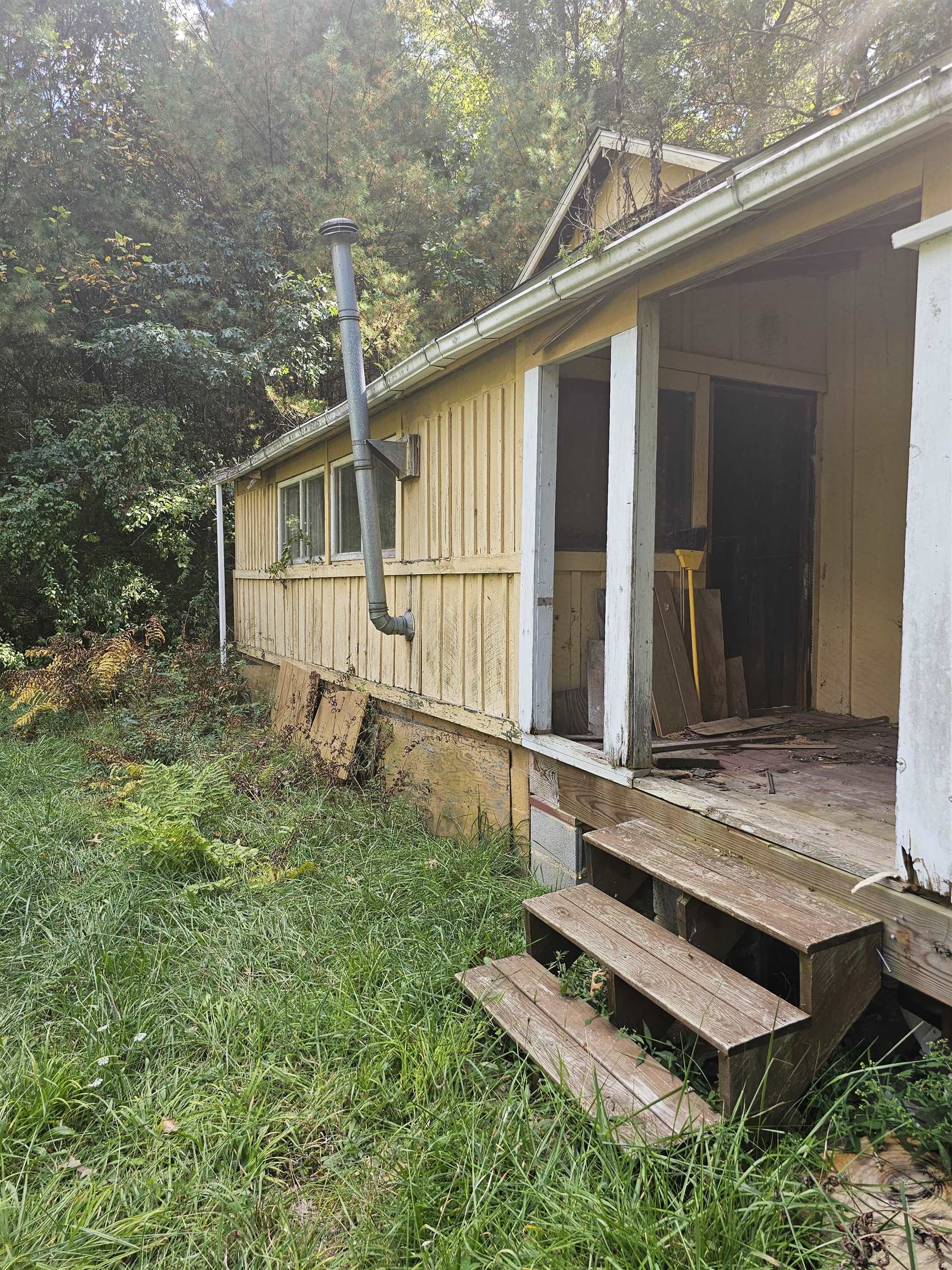 2804 OLD PARKERSBURG TPKE, WEST AUGUSTA, Virginia 24485, 2 Bedrooms Bedrooms, ,1 BathroomBathrooms,Residential,Hanger Camp,2804 OLD PARKERSBURG TPKE,670950 MLS # 670950