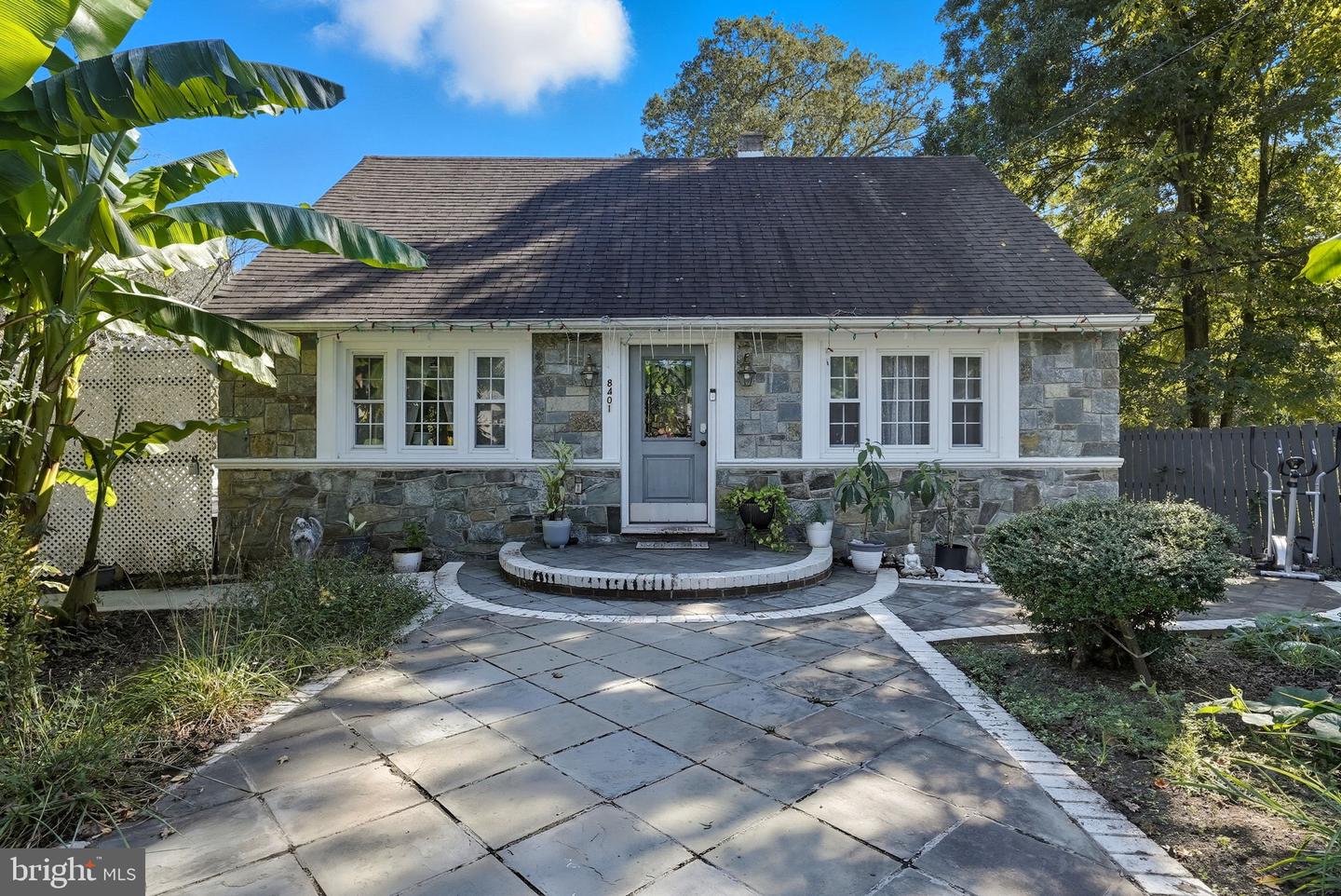 8401 YORKSHIRE LN, MANASSAS, Virginia 20111, 4 Bedrooms Bedrooms, ,1 BathroomBathrooms,Residential,For sale,8401 YORKSHIRE LN,VAPW2105276 MLS # VAPW2105276