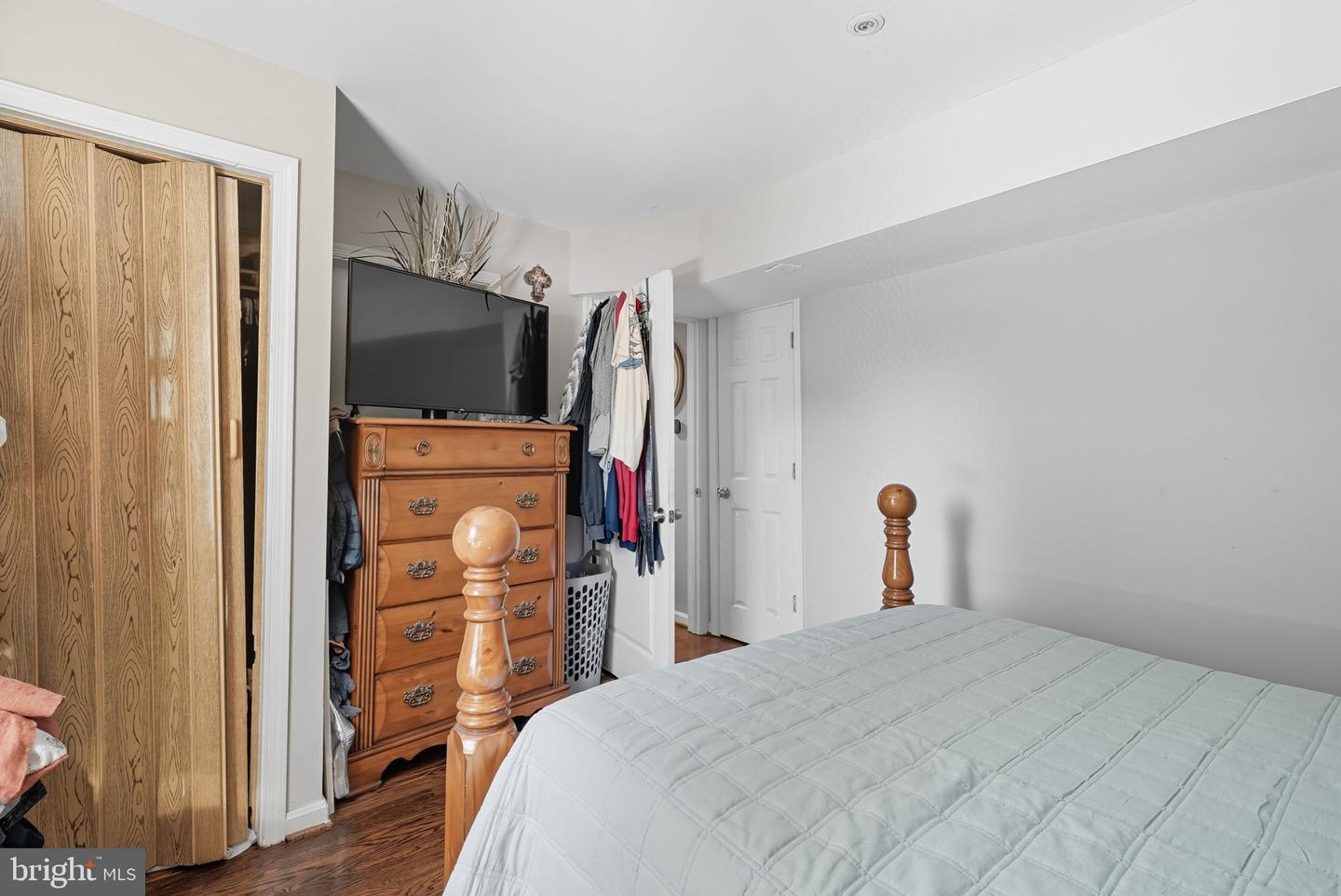 8401 YORKSHIRE LN, MANASSAS, Virginia 20111, 4 Bedrooms Bedrooms, ,1 BathroomBathrooms,Residential,For sale,8401 YORKSHIRE LN,VAPW2105276 MLS # VAPW2105276