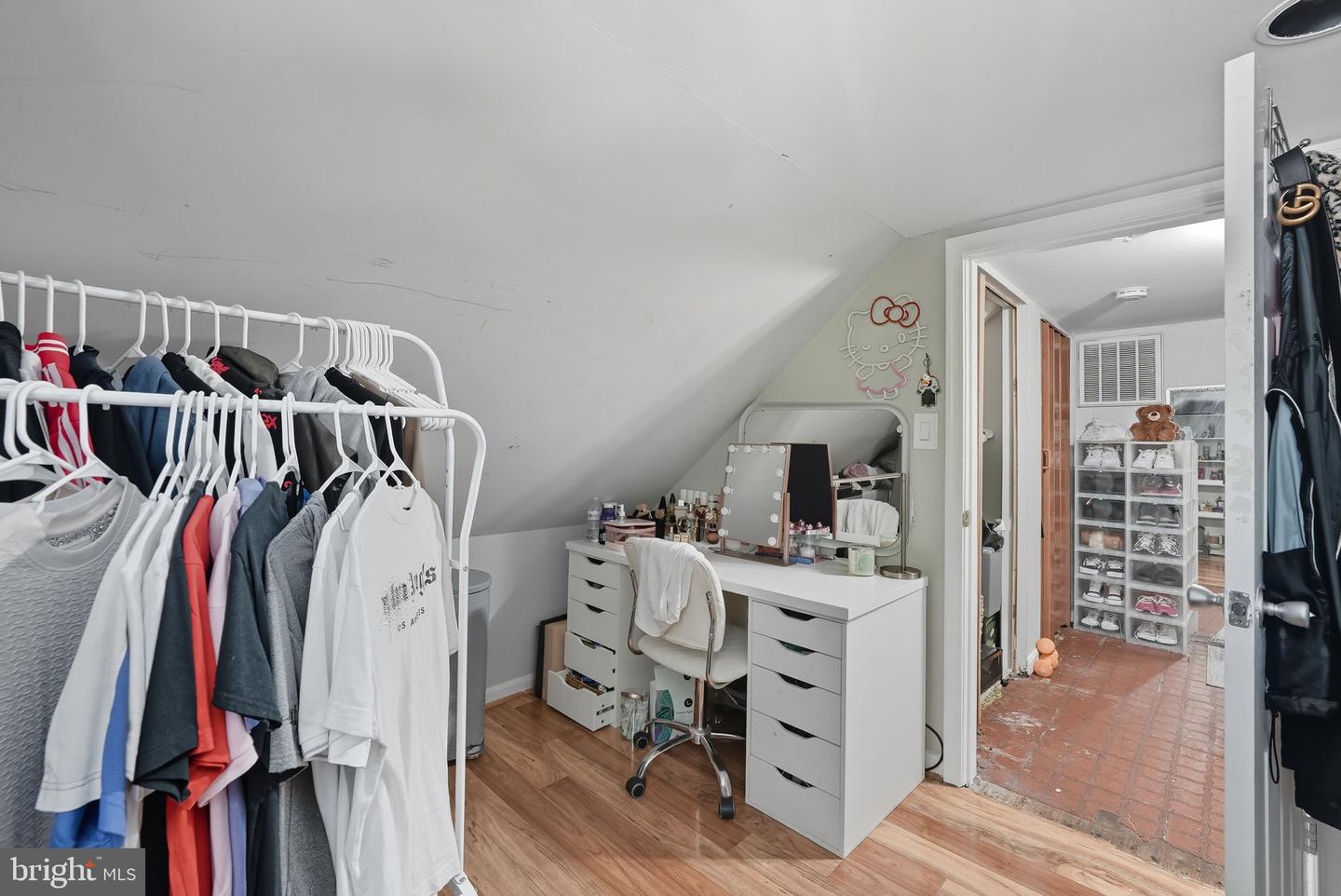 8401 YORKSHIRE LN, MANASSAS, Virginia 20111, 4 Bedrooms Bedrooms, ,1 BathroomBathrooms,Residential,For sale,8401 YORKSHIRE LN,VAPW2105276 MLS # VAPW2105276