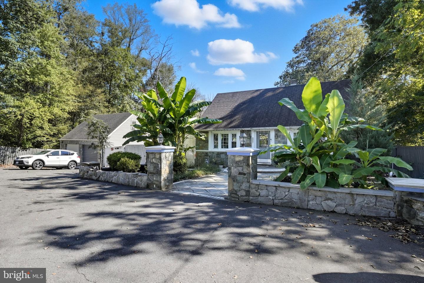 8401 YORKSHIRE LN, MANASSAS, Virginia 20111, 4 Bedrooms Bedrooms, ,1 BathroomBathrooms,Residential,For sale,8401 YORKSHIRE LN,VAPW2105276 MLS # VAPW2105276