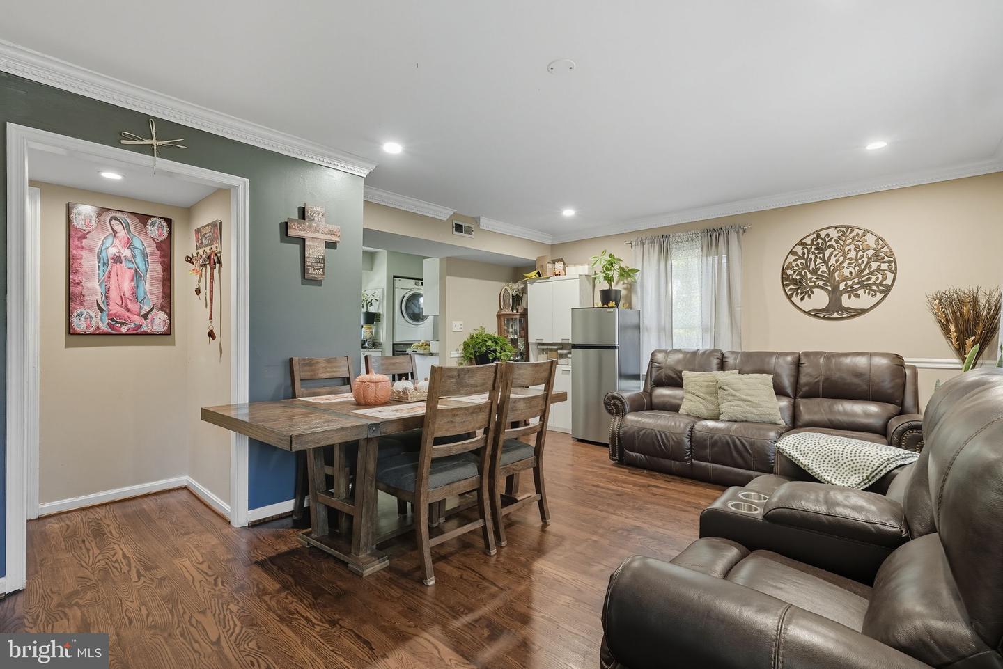 8401 YORKSHIRE LN, MANASSAS, Virginia 20111, 4 Bedrooms Bedrooms, ,1 BathroomBathrooms,Residential,For sale,8401 YORKSHIRE LN,VAPW2105276 MLS # VAPW2105276