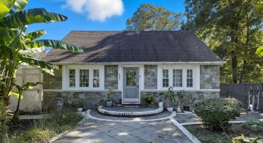 8401 YORKSHIRE LN, MANASSAS, Virginia 20111, 4 Bedrooms Bedrooms, ,1 BathroomBathrooms,Residential,For sale,8401 YORKSHIRE LN,VAPW2105276 MLS # VAPW2105276