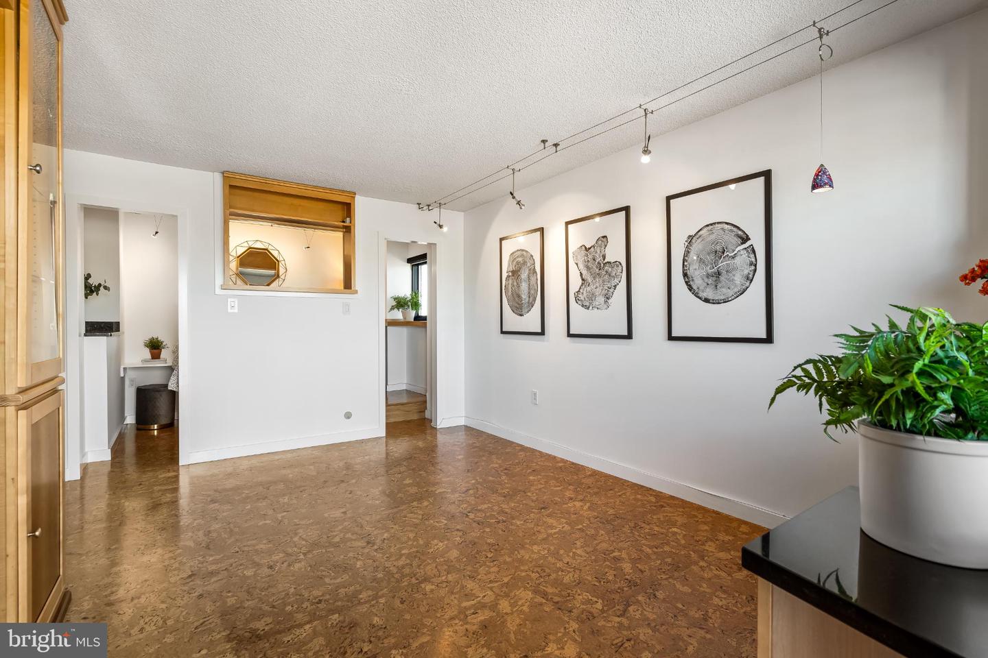 1816 NEW HAMPSHIRE AVE NW #1009, WASHINGTON, District Of Columbia 20009, 1 Bedroom Bedrooms, ,1 BathroomBathrooms,Residential,For sale,1816 NEW HAMPSHIRE AVE NW #1009,DCDC2226464 MLS # DCDC2226464