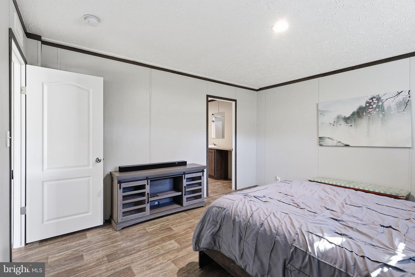 4433 SPOTSWOOD TRL, BARBOURSVILLE, Virginia 22923, 3 Bedrooms Bedrooms, 5 Rooms Rooms,2 BathroomsBathrooms,Residential,For sale,4433 SPOTSWOOD TRL,VAOR2012550 MLS # VAOR2012550 4433 SPOTSWOOD TRL, BARBOURSVILLE, Virginia 22923, 3 Bedrooms Bedrooms, 5 Rooms Rooms,2 BathroomsBathrooms,Residential,For sale,4433 SPOTSWOOD TRL,VAOR2012550 MLS # VAOR2012550