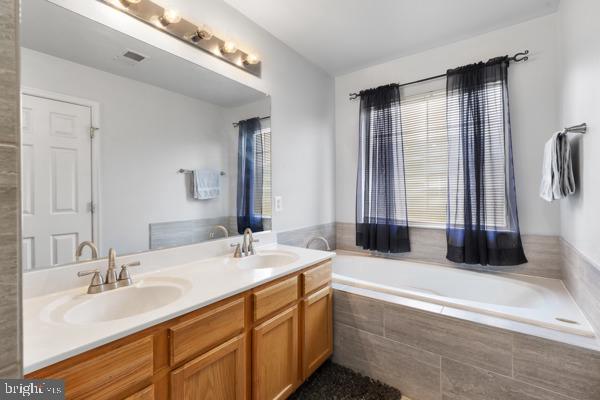 6188 LIBRARY LN, BEALETON, Virginia 22712, 4 Bedrooms Bedrooms, ,2 BathroomsBathrooms,Residential,For sale,6188 LIBRARY LN,VAFQ2019398 MLS # VAFQ2019398