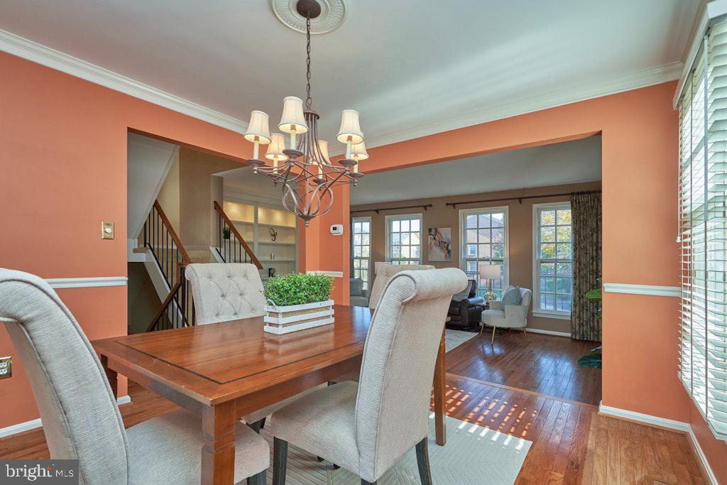 5116 WOODMIRE LN, ALEXANDRIA, Virginia 22311, 3 Bedrooms Bedrooms, ,2 BathroomsBathrooms,Residential,For sale,5116 WOODMIRE LN,VAAX2051122 MLS # VAAX2051122