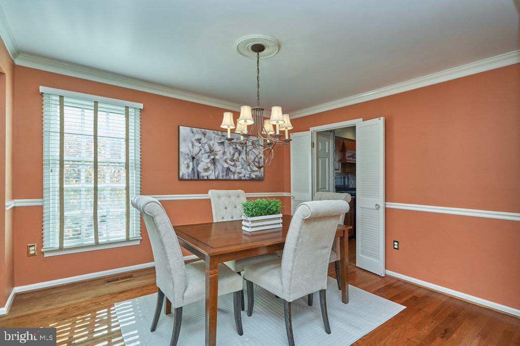 5116 WOODMIRE LN, ALEXANDRIA, Virginia 22311, 3 Bedrooms Bedrooms, ,2 BathroomsBathrooms,Residential,For sale,5116 WOODMIRE LN,VAAX2051122 MLS # VAAX2051122