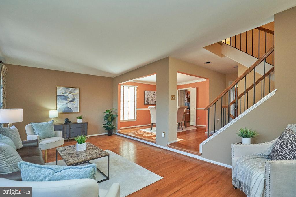 5116 WOODMIRE LN, ALEXANDRIA, Virginia 22311, 3 Bedrooms Bedrooms, ,2 BathroomsBathrooms,Residential,For sale,5116 WOODMIRE LN,VAAX2051122 MLS # VAAX2051122