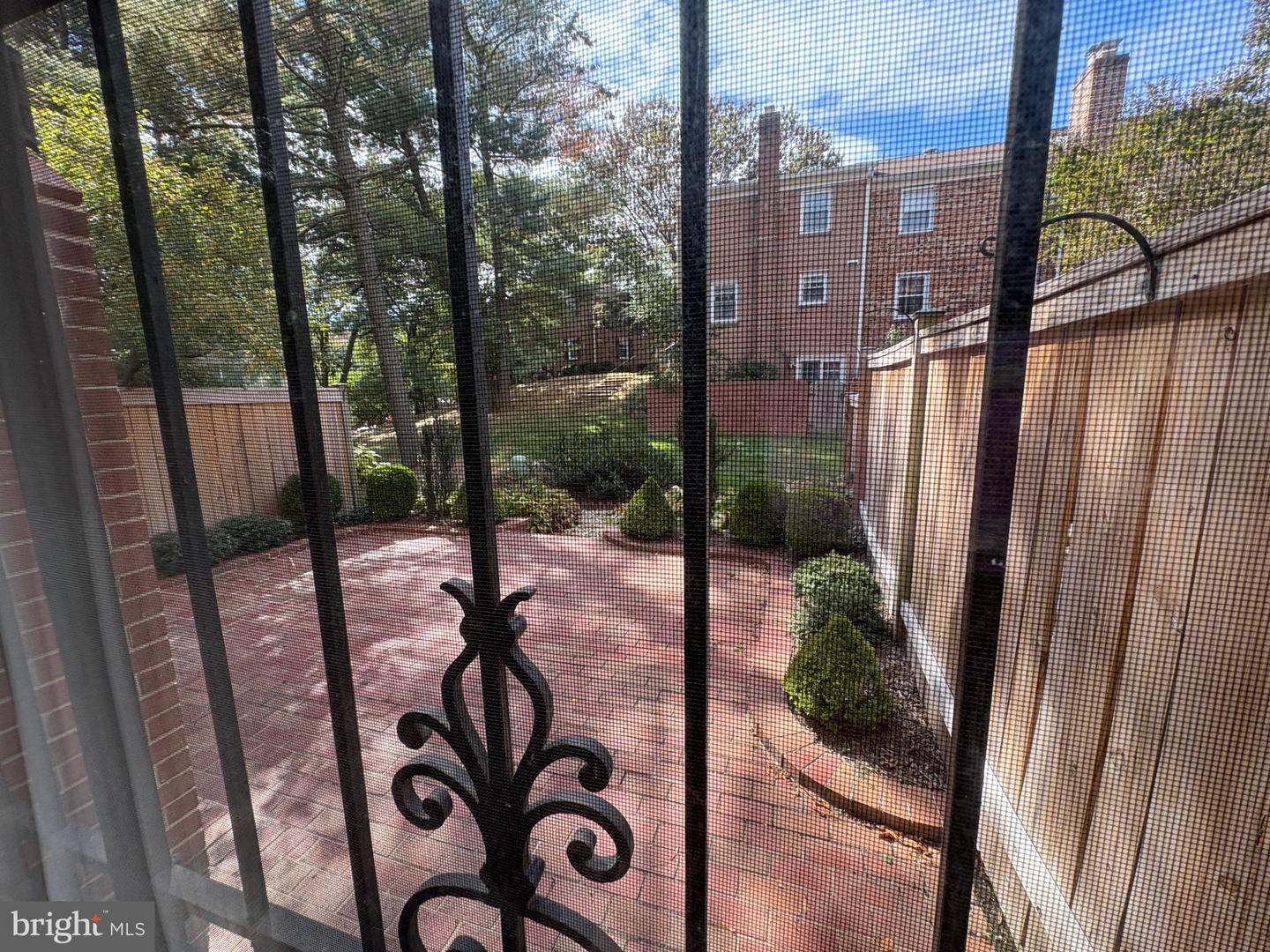 5116 WOODMIRE LN, ALEXANDRIA, Virginia 22311, 3 Bedrooms Bedrooms, ,2 BathroomsBathrooms,Residential,For sale,5116 WOODMIRE LN,VAAX2051122 MLS # VAAX2051122