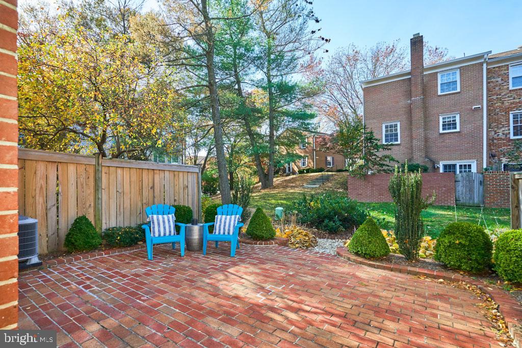 5116 WOODMIRE LN, ALEXANDRIA, Virginia 22311, 3 Bedrooms Bedrooms, ,2 BathroomsBathrooms,Residential,For sale,5116 WOODMIRE LN,VAAX2051122 MLS # VAAX2051122