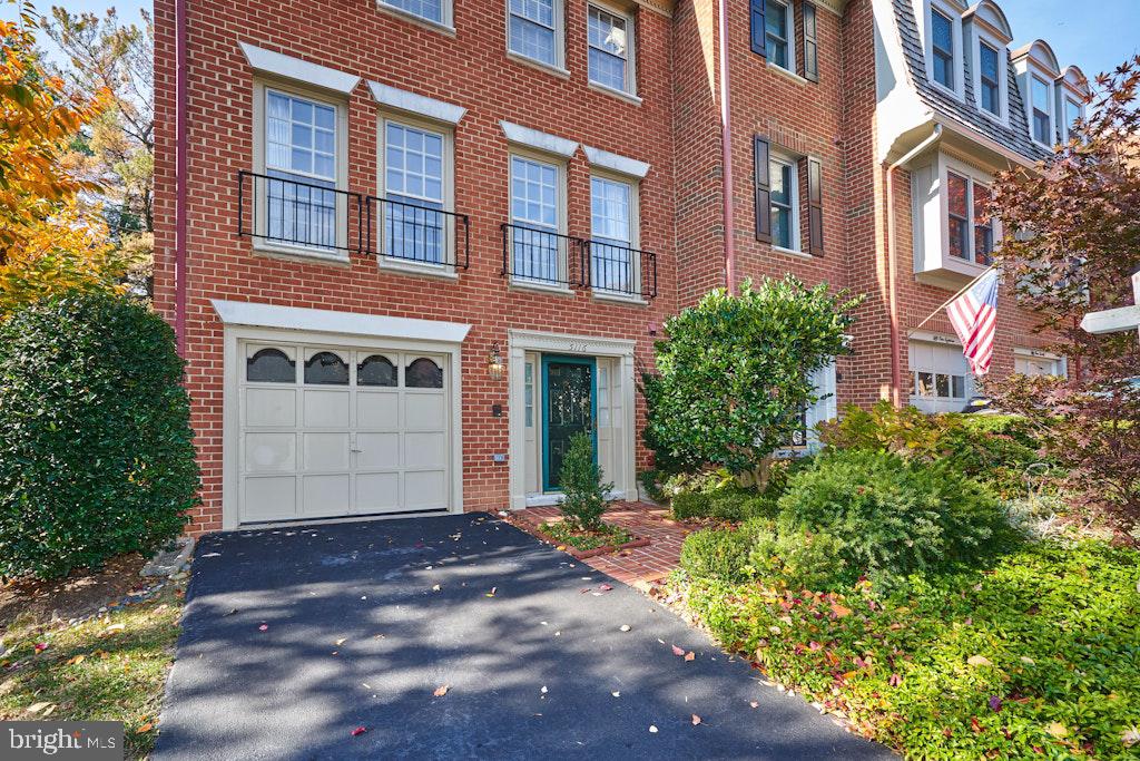 5116 WOODMIRE LN, ALEXANDRIA, Virginia 22311, 3 Bedrooms Bedrooms, ,2 BathroomsBathrooms,Residential,For sale,5116 WOODMIRE LN,VAAX2051122 MLS # VAAX2051122