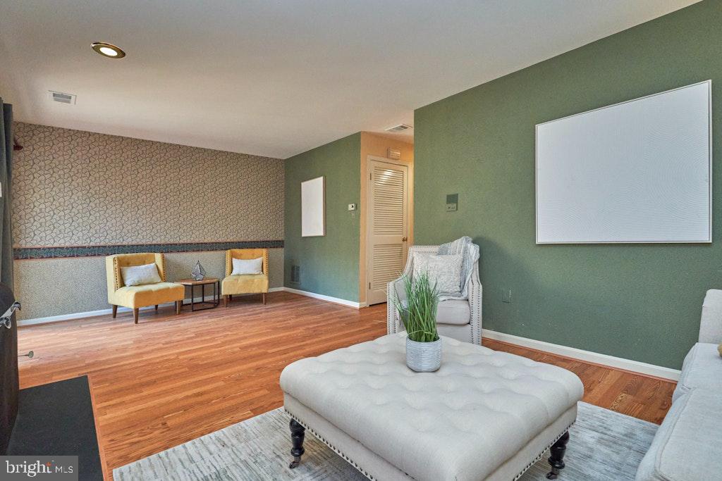 5116 WOODMIRE LN, ALEXANDRIA, Virginia 22311, 3 Bedrooms Bedrooms, ,2 BathroomsBathrooms,Residential,For sale,5116 WOODMIRE LN,VAAX2051122 MLS # VAAX2051122