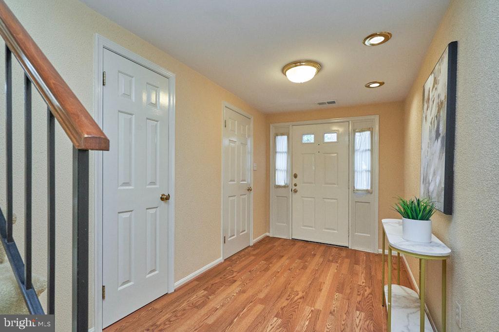 5116 WOODMIRE LN, ALEXANDRIA, Virginia 22311, 3 Bedrooms Bedrooms, ,2 BathroomsBathrooms,Residential,For sale,5116 WOODMIRE LN,VAAX2051122 MLS # VAAX2051122