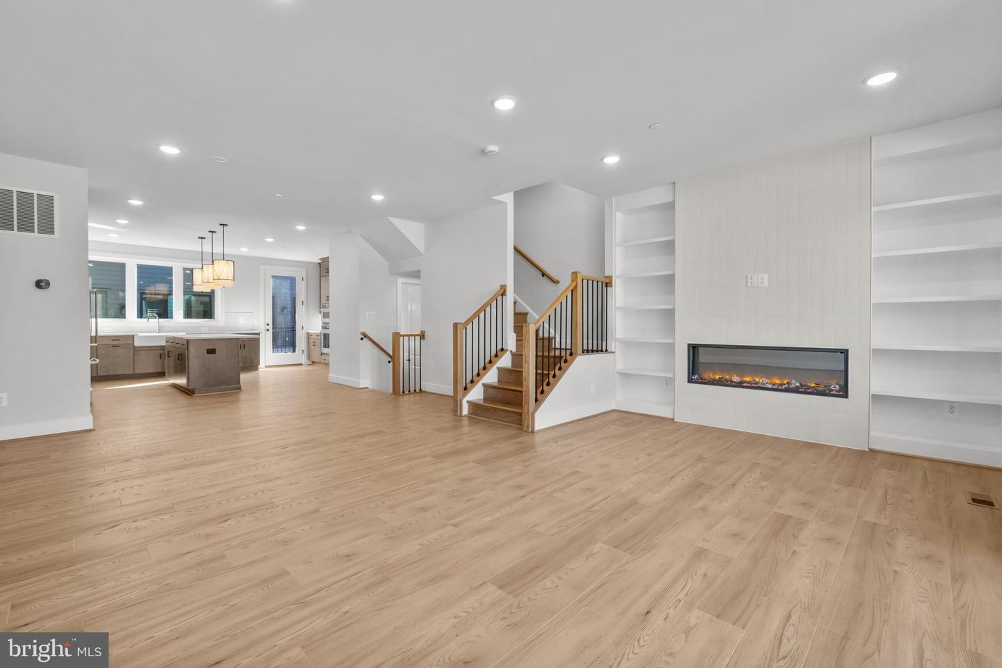 2605 FALL LINE ST, ALEXANDRIA, Virginia 22301, 4 Bedrooms Bedrooms, ,4 BathroomsBathrooms,Residential,For sale,2605 FALL LINE ST,VAAX2051282 MLS # VAAX2051282