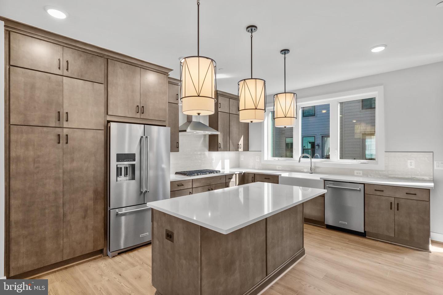 2605 FALL LINE ST, ALEXANDRIA, Virginia 22301, 4 Bedrooms Bedrooms, ,4 BathroomsBathrooms,Residential,For sale,2605 FALL LINE ST,VAAX2051282 MLS # VAAX2051282