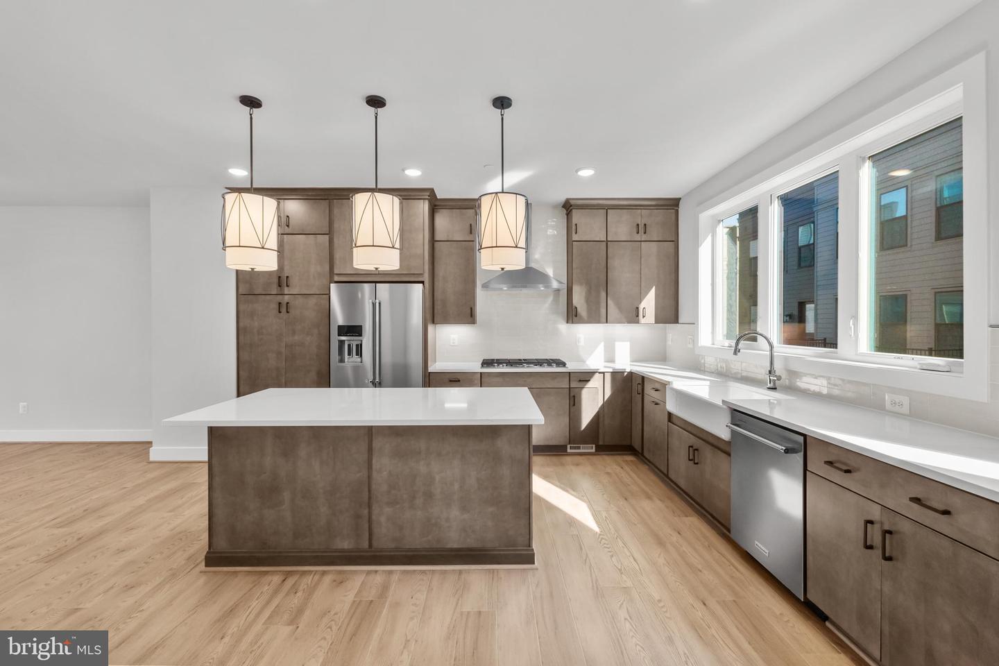 2605 FALL LINE ST, ALEXANDRIA, Virginia 22301, 4 Bedrooms Bedrooms, ,4 BathroomsBathrooms,Residential,For sale,2605 FALL LINE ST,VAAX2051282 MLS # VAAX2051282