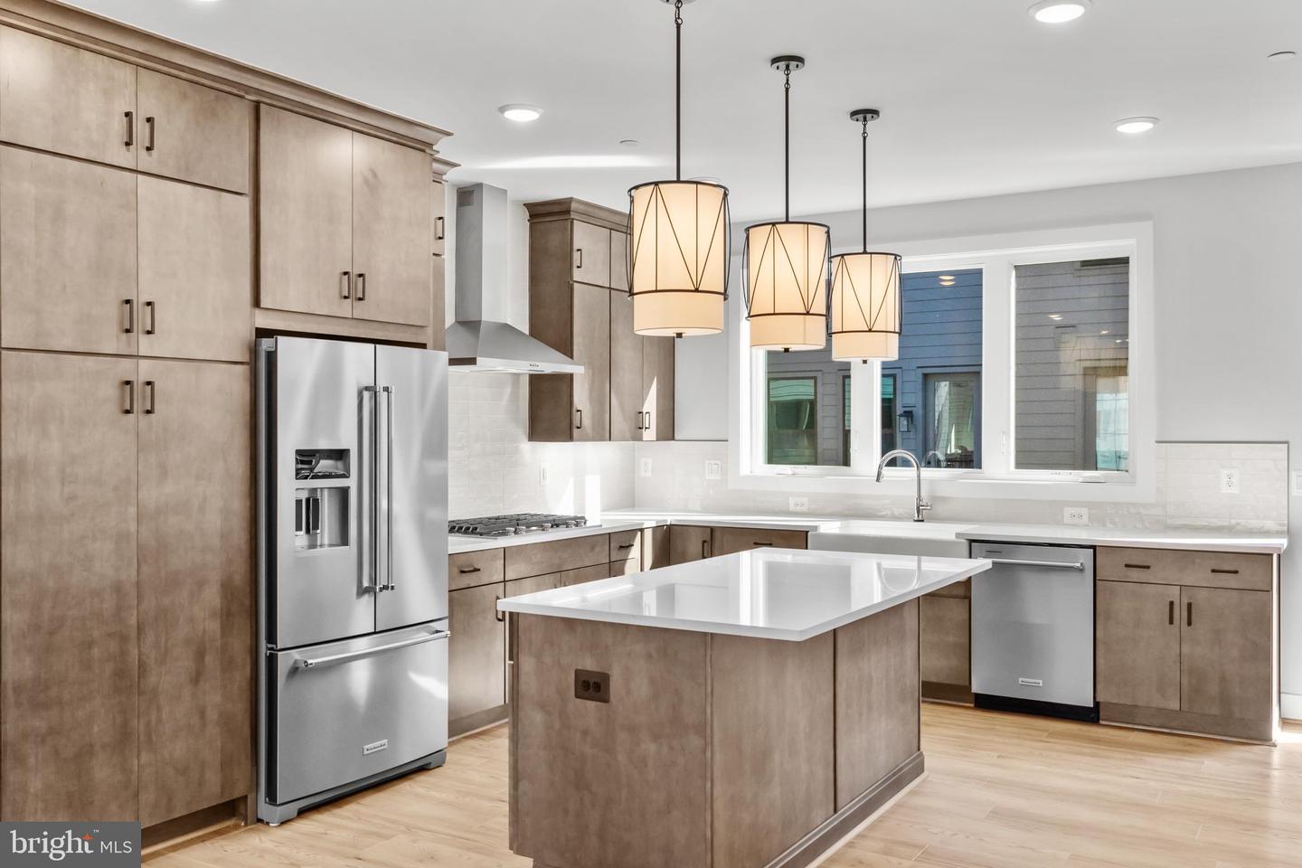 2605 FALL LINE ST, ALEXANDRIA, Virginia 22301, 4 Bedrooms Bedrooms, ,4 BathroomsBathrooms,Residential,For sale,2605 FALL LINE ST,VAAX2051282 MLS # VAAX2051282